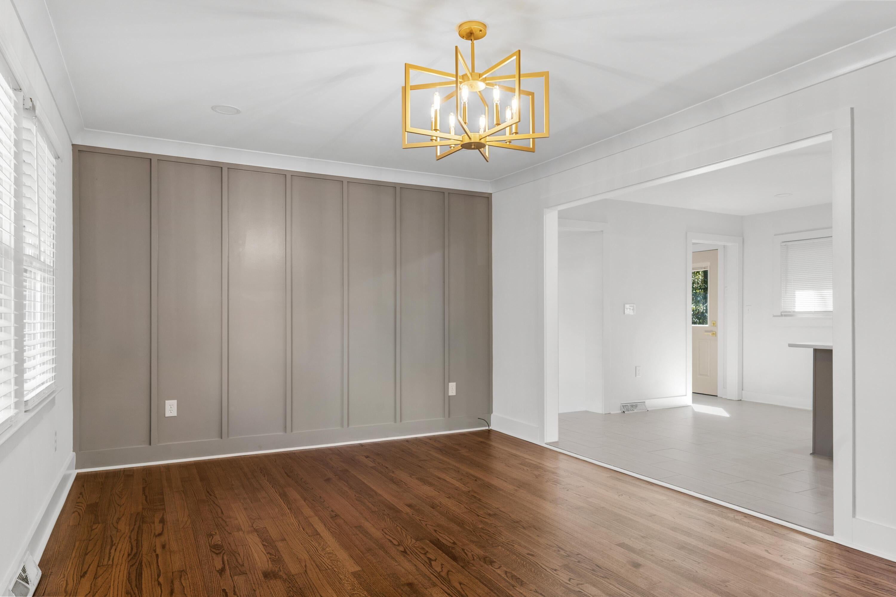 1090 Rodney Road — photo