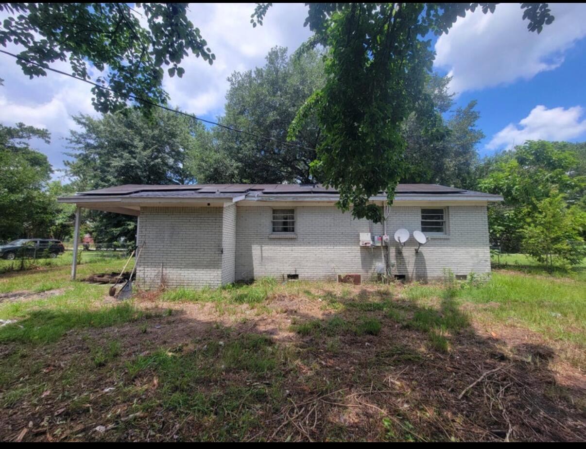 155 W End Drive — photo