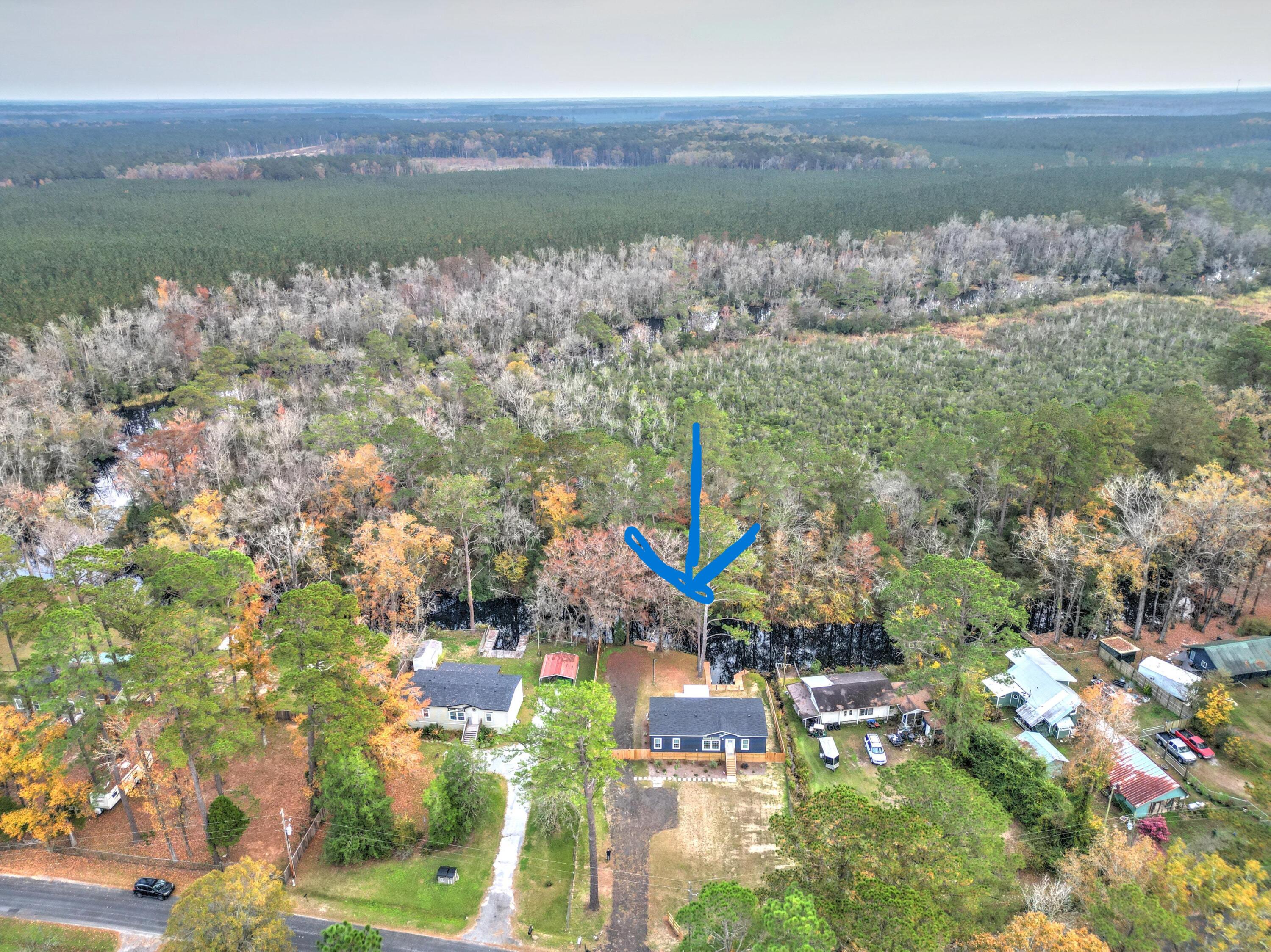 3323 Prices Bridge Lane — photo