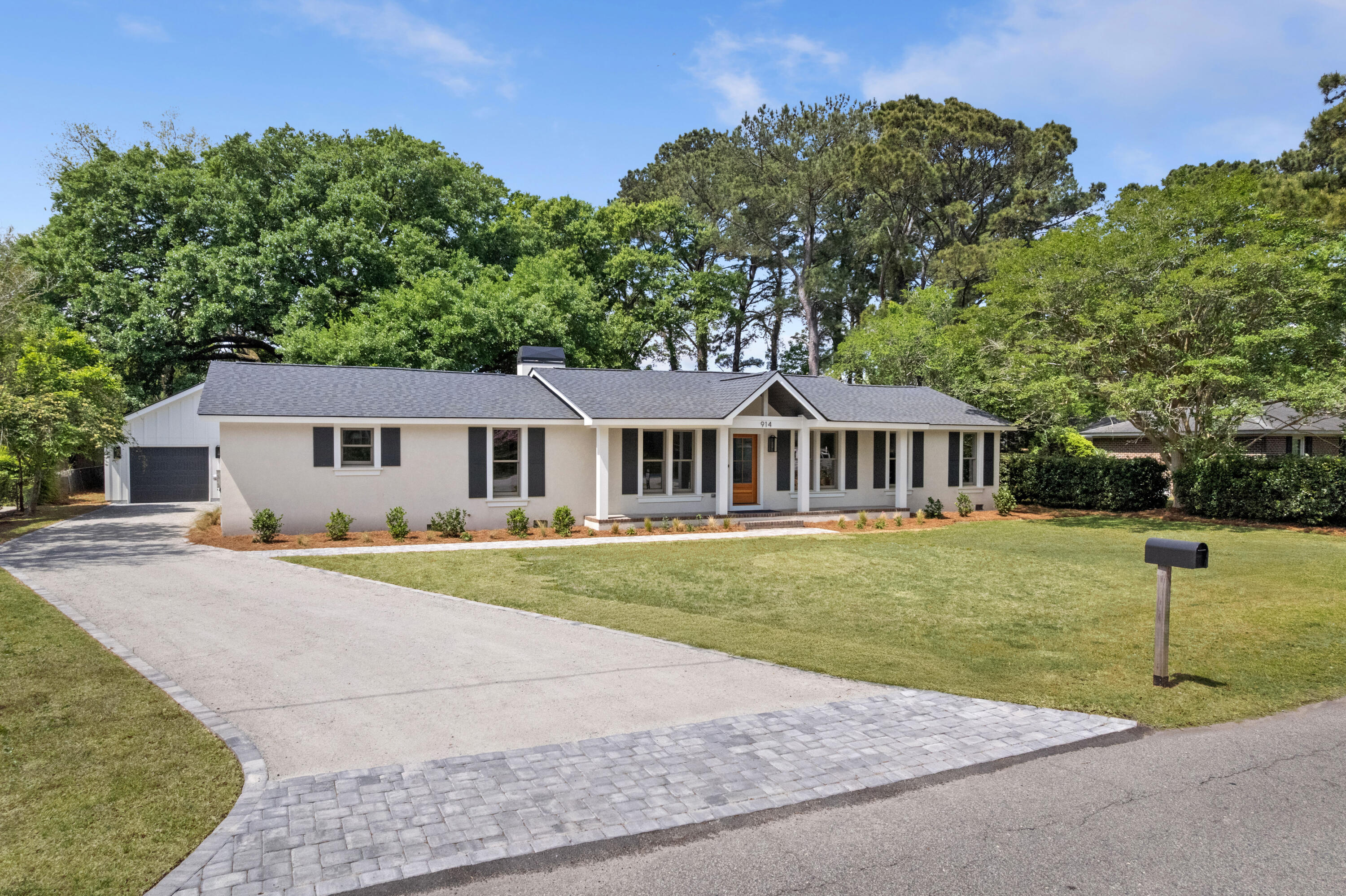 914 Cliffwood Drive — photo