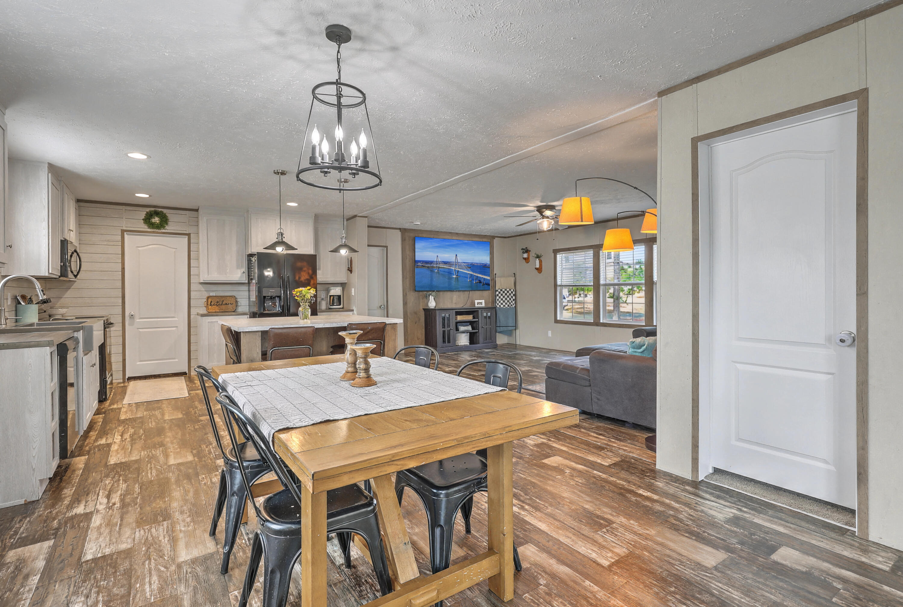 964 Tiger Loop, Saint Stephen, SC 29479 — photo 3