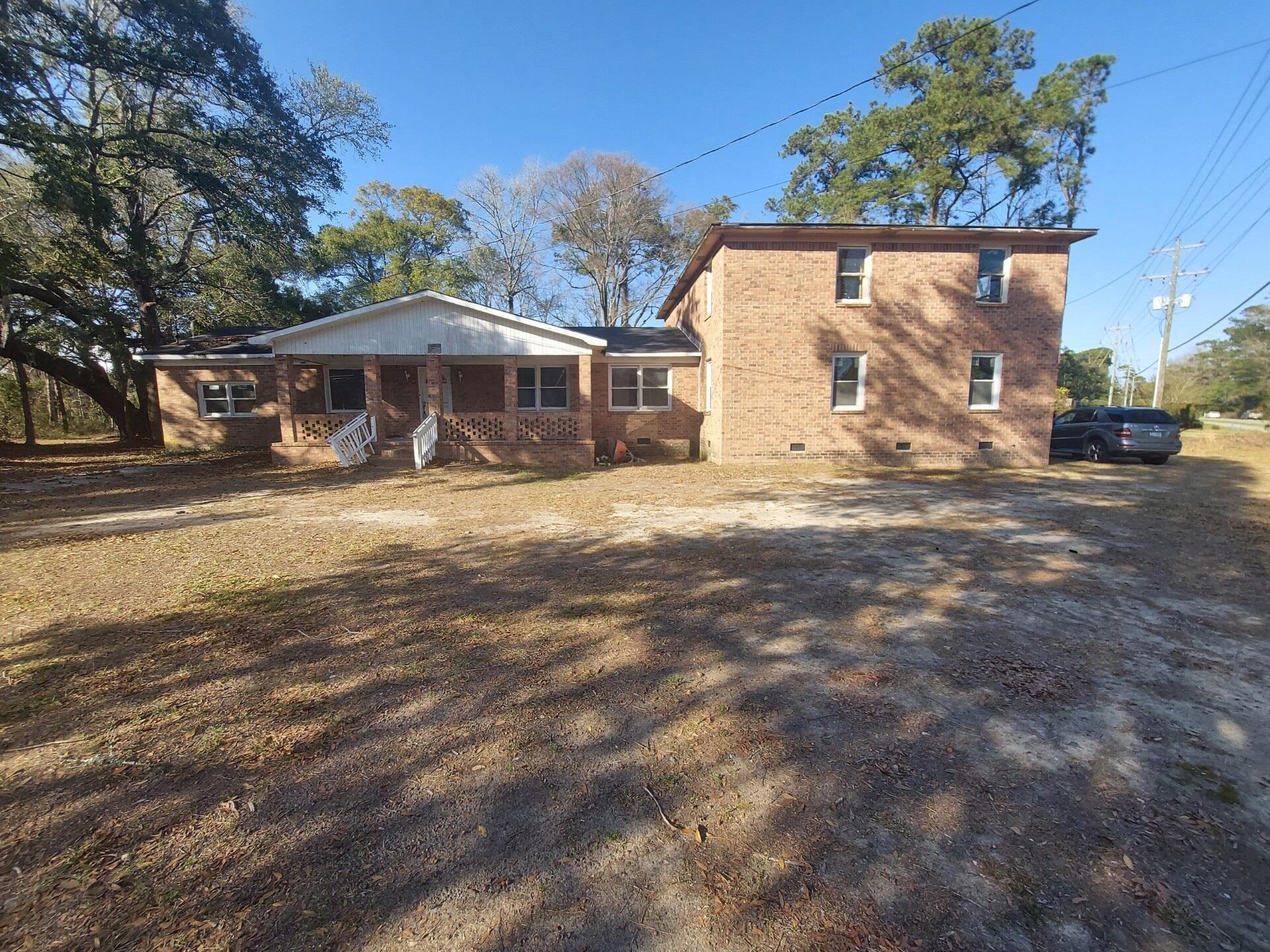 2204 Rifle Range Road — photo