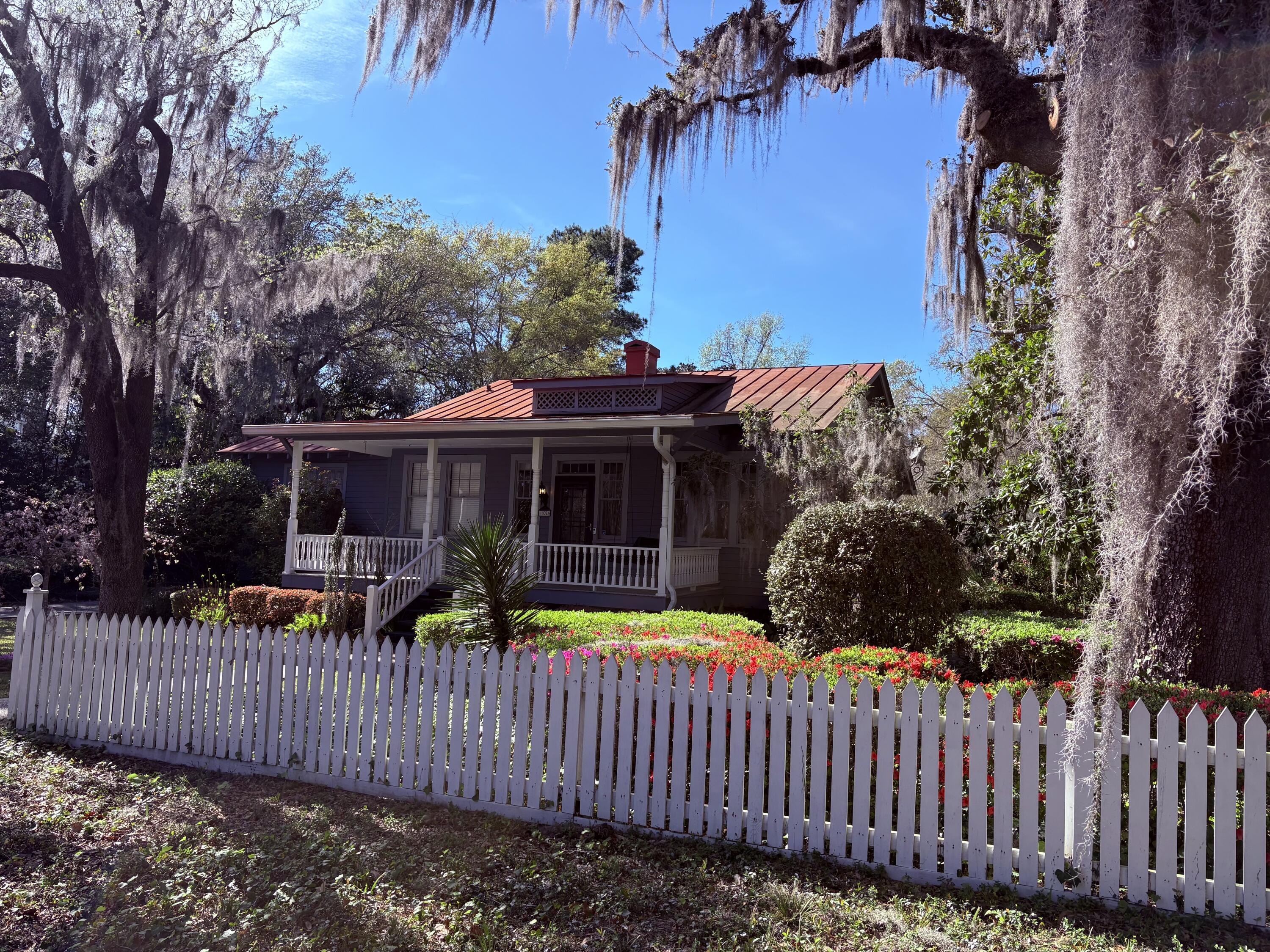 102 S Palmetto Street — photo