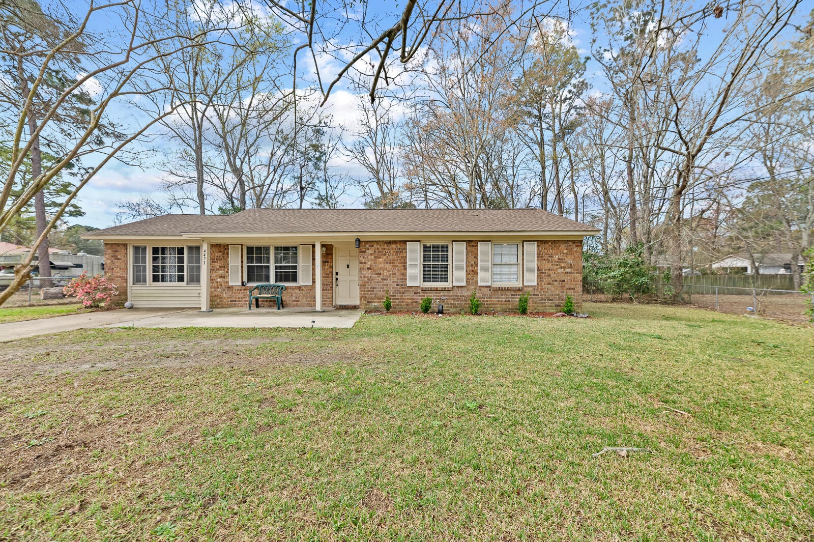 4471 Farmwood Court — photo