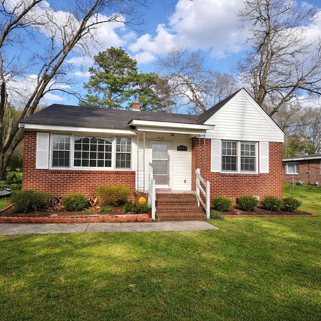 1324 Springdale Drive — photo