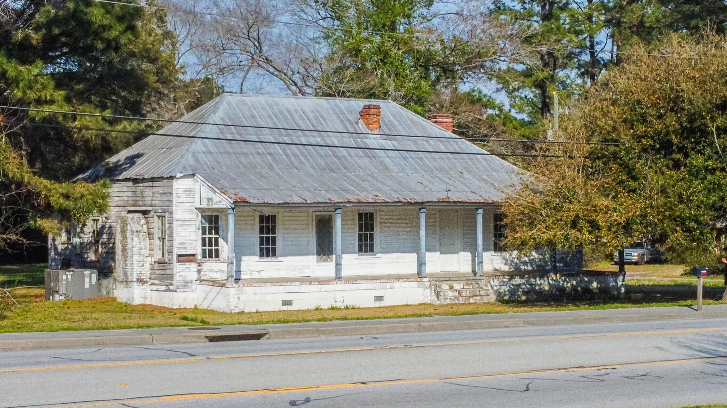 2604 Highway 78 — photo