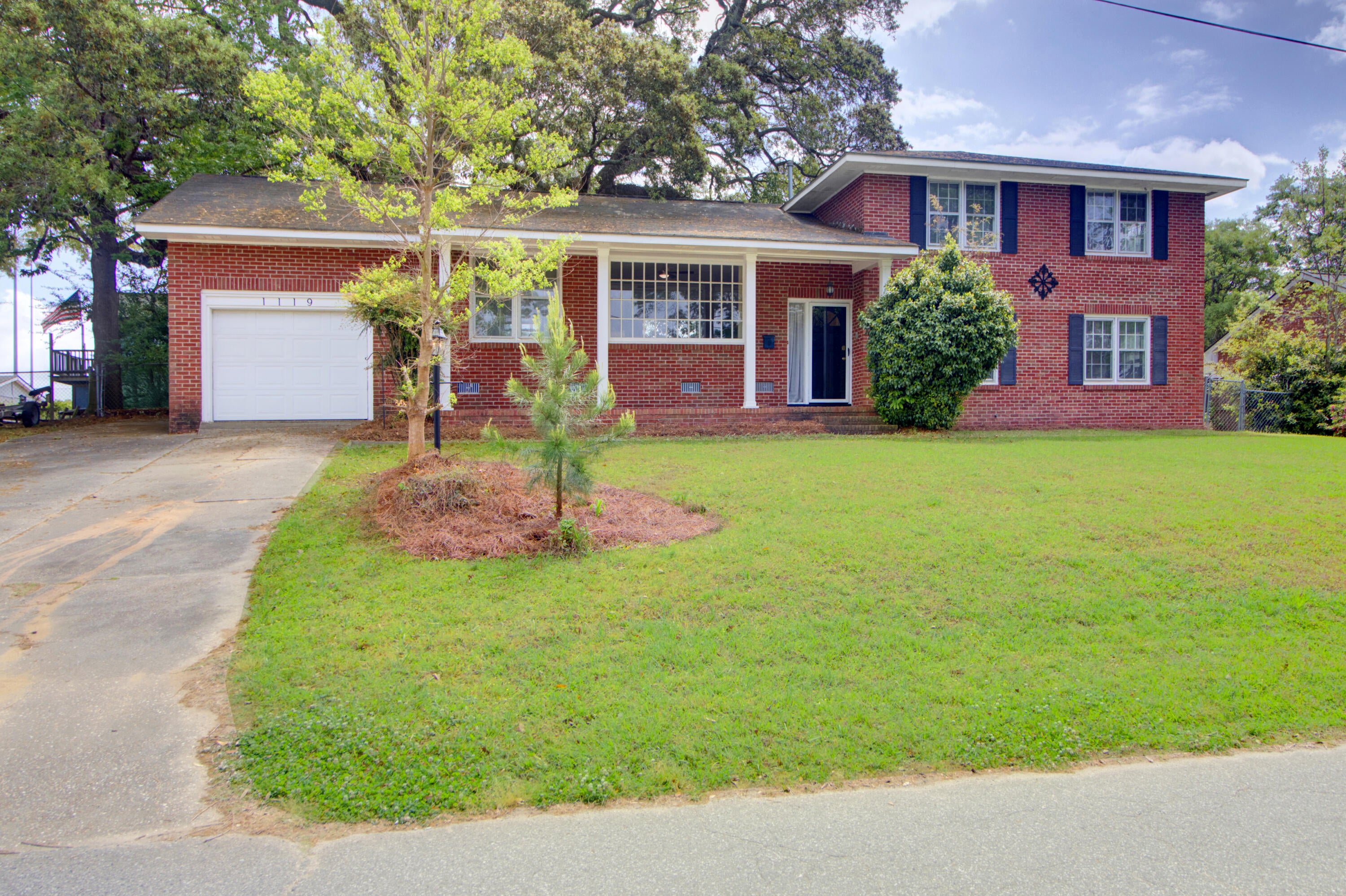 1119 Smithfield Place — photo