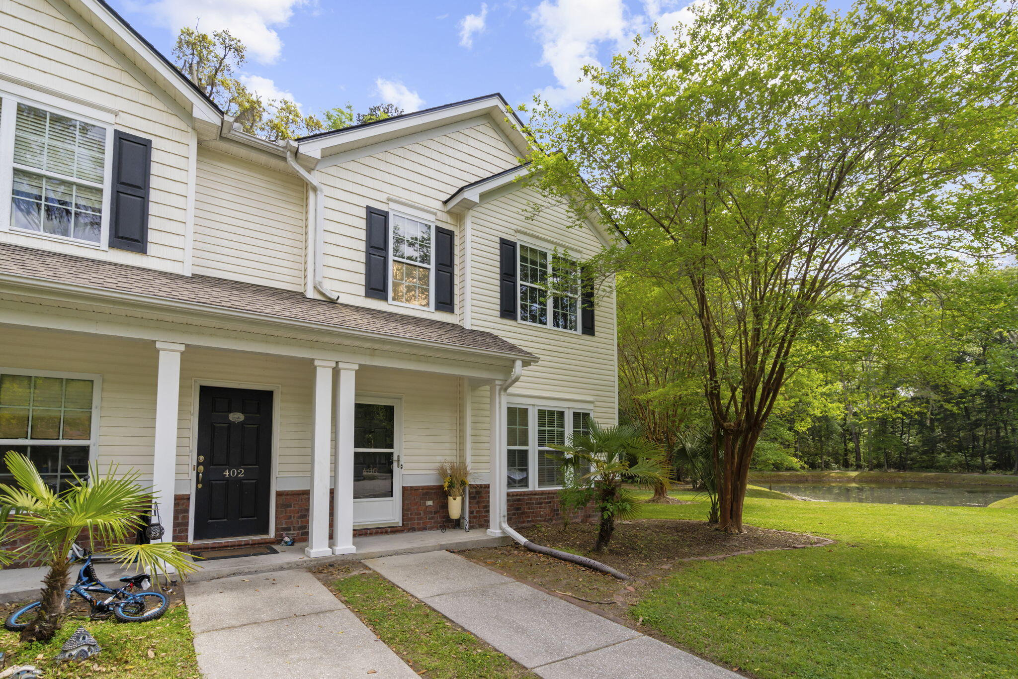 400 Chinquapin Drive — photo