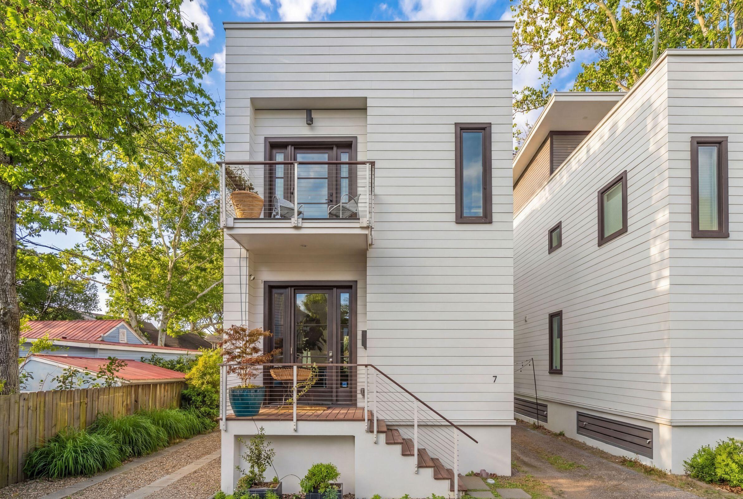 7 Carrere Court — photo