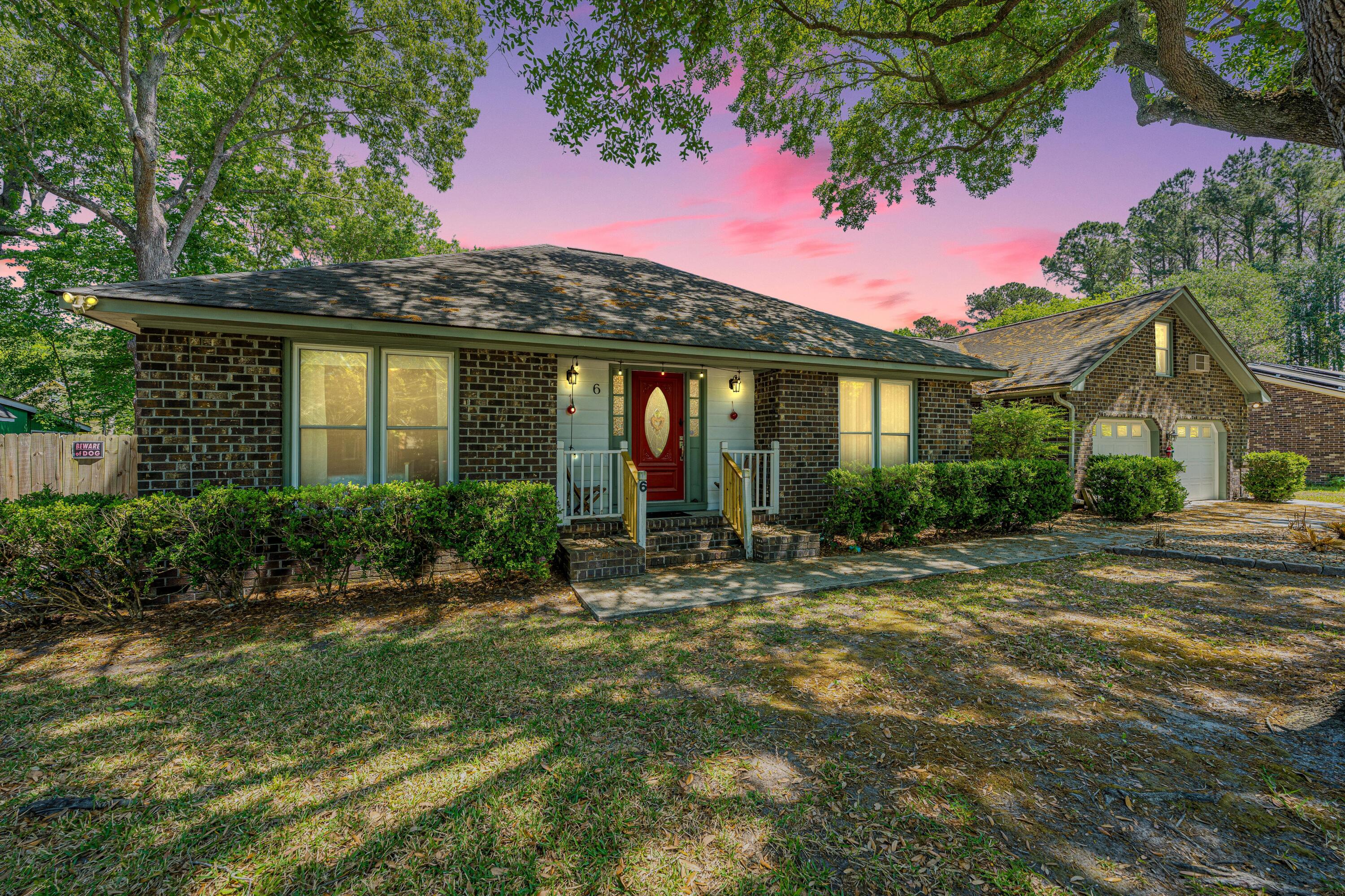 6 Hunters Forest Drive — photo
