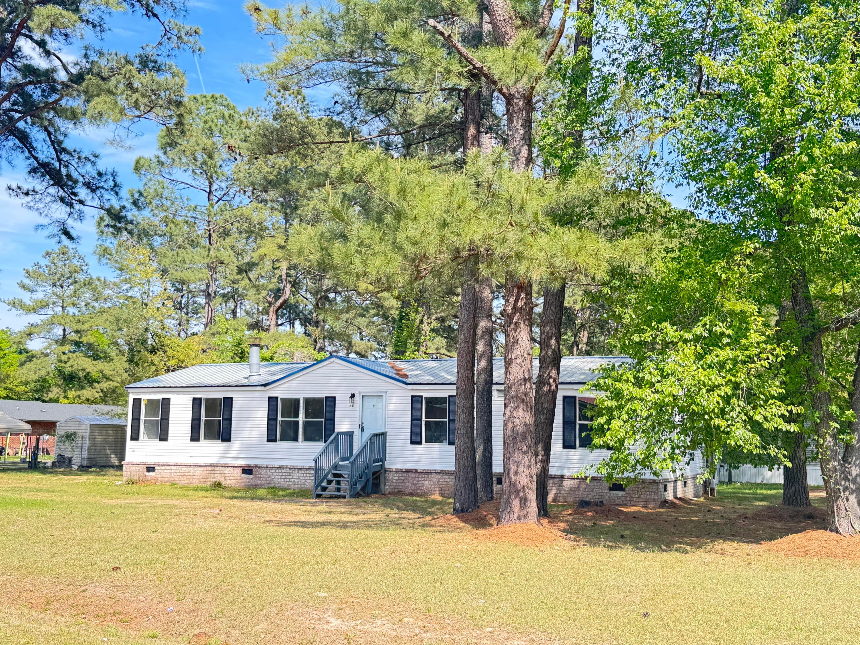 185 Belfast Lane — photo