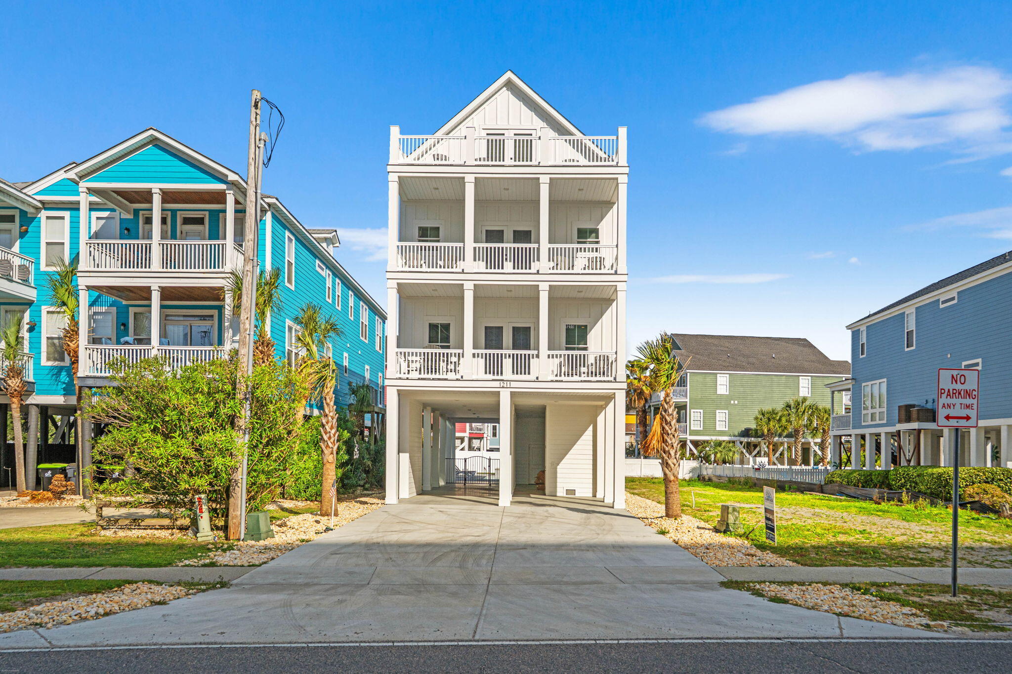 1211 N Waccamaw Drive #a — photo