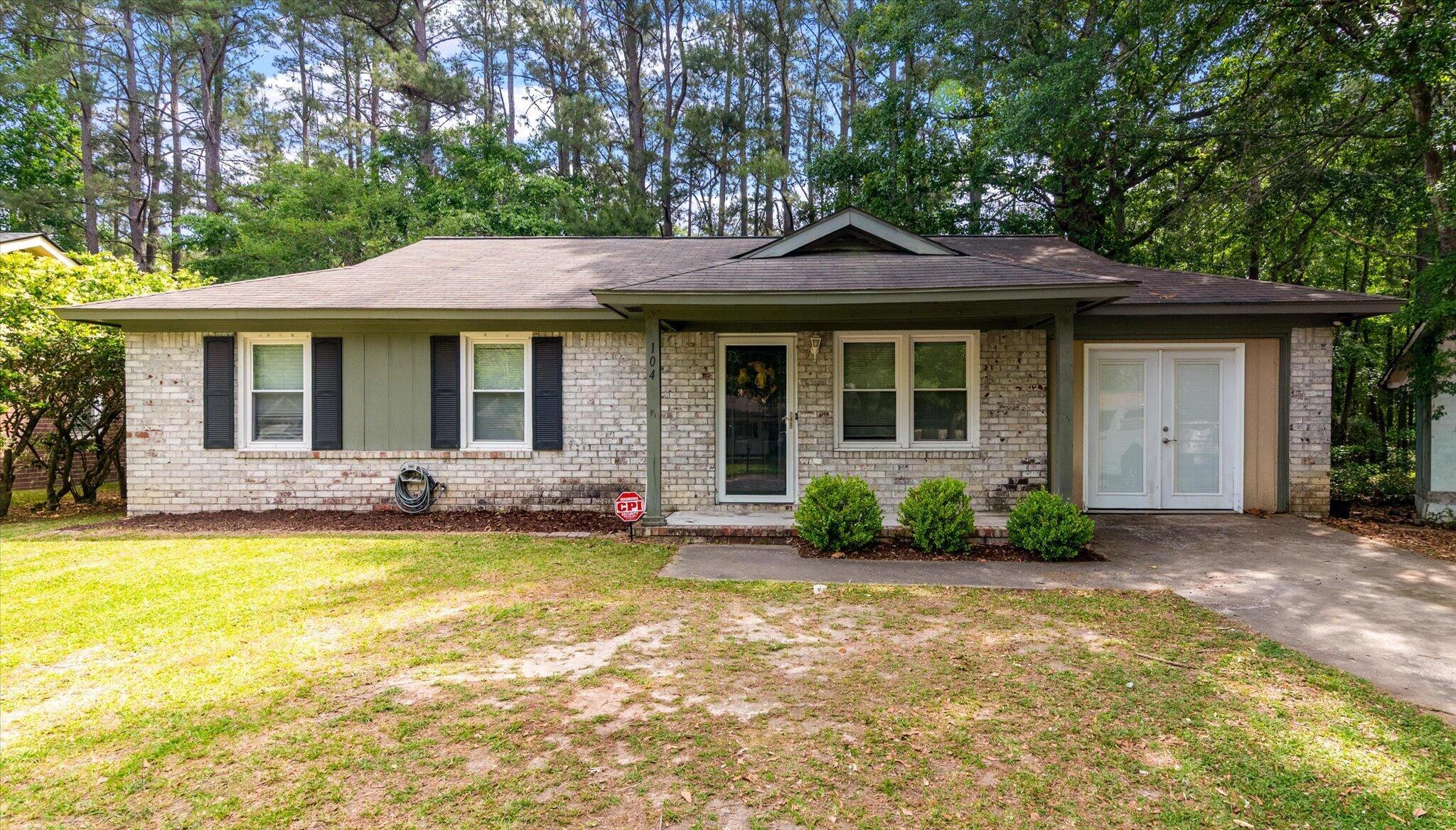 104 Duncan Court — photo