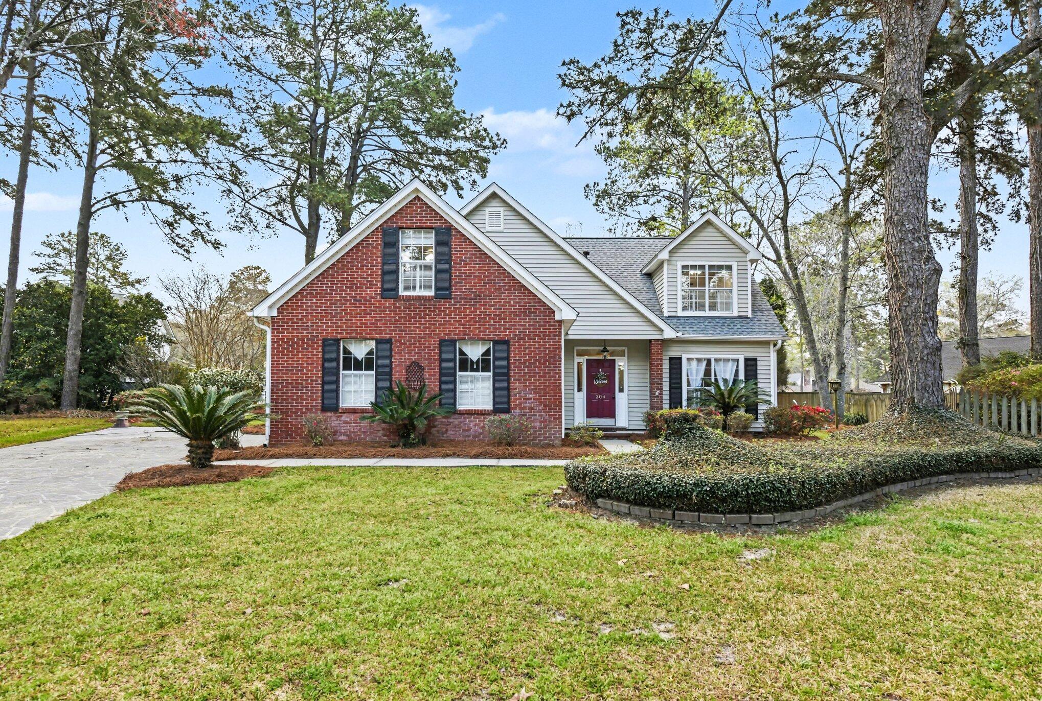 204 Wickford Court — photo