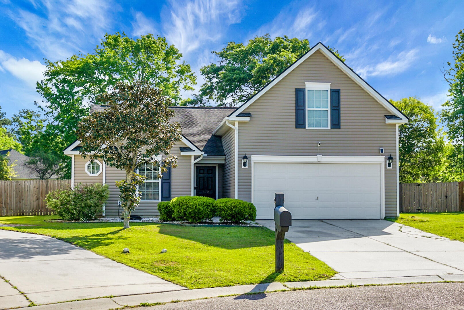 129 Mockernut Drive — photo
