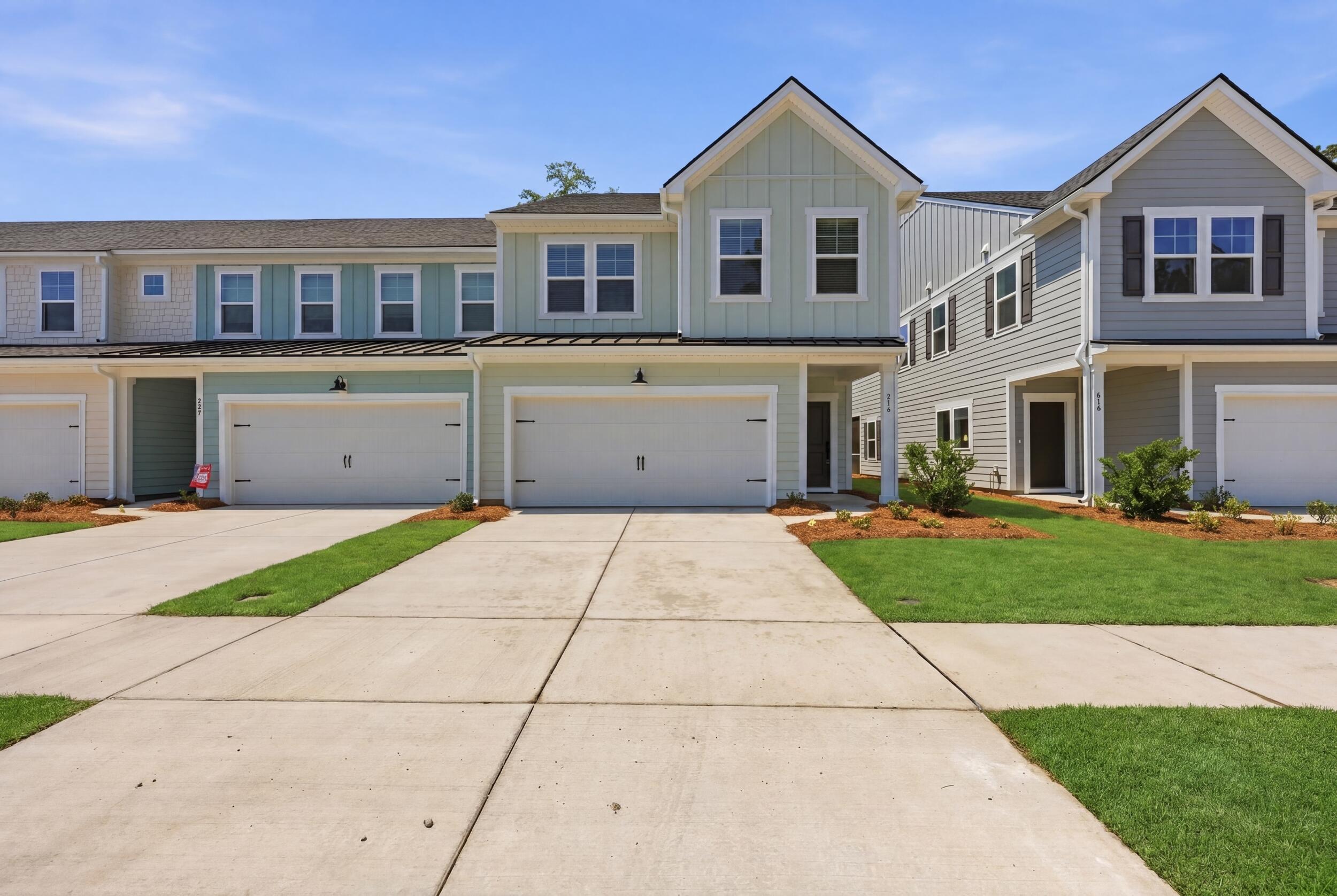 214 Twinleaf Court — photo