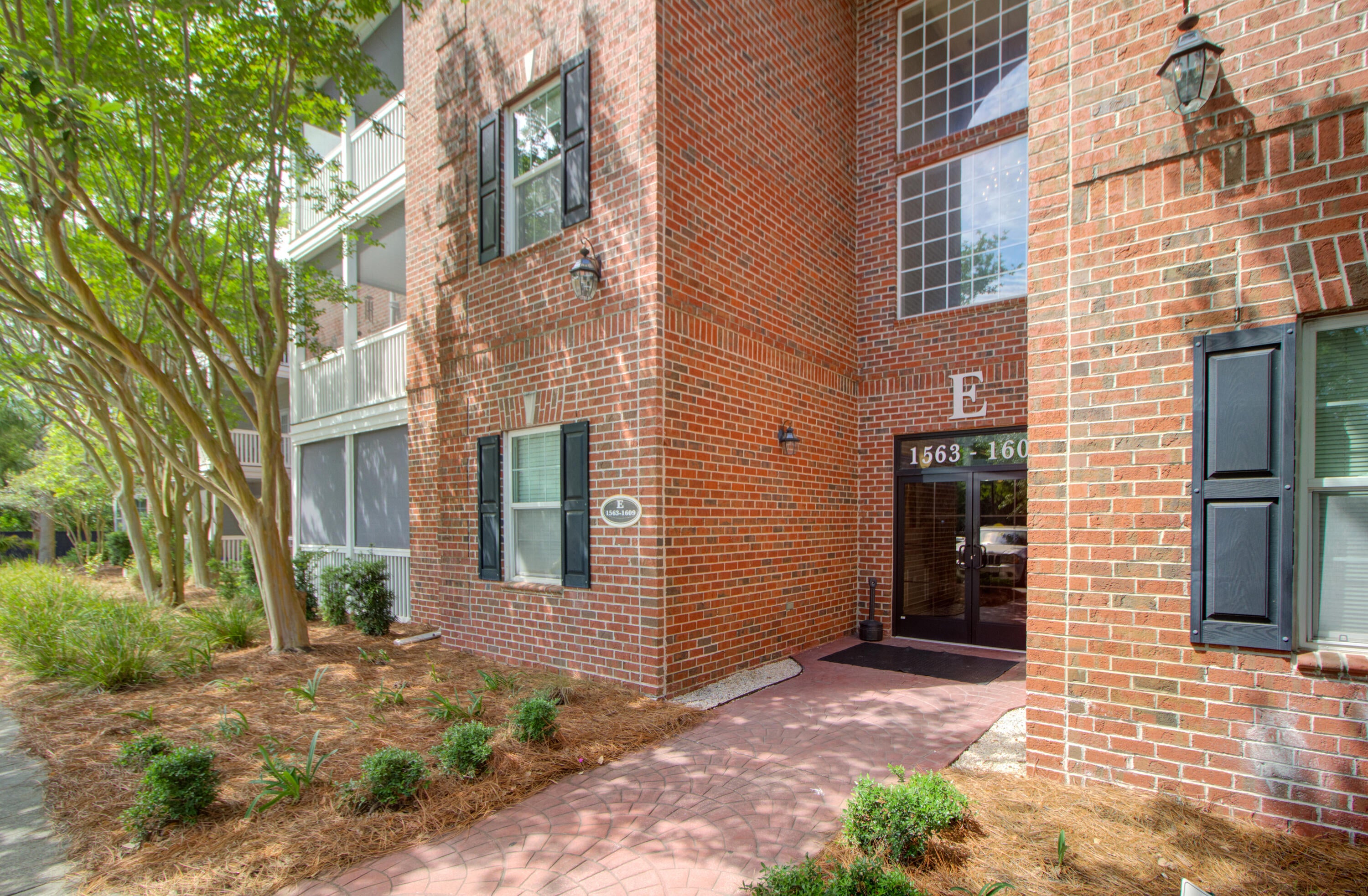 1565 Cambridge Lakes Drive Unit 103E — photo