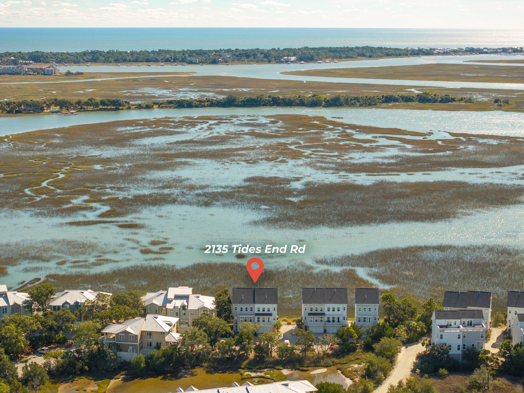 2135 Tides End Road — photo