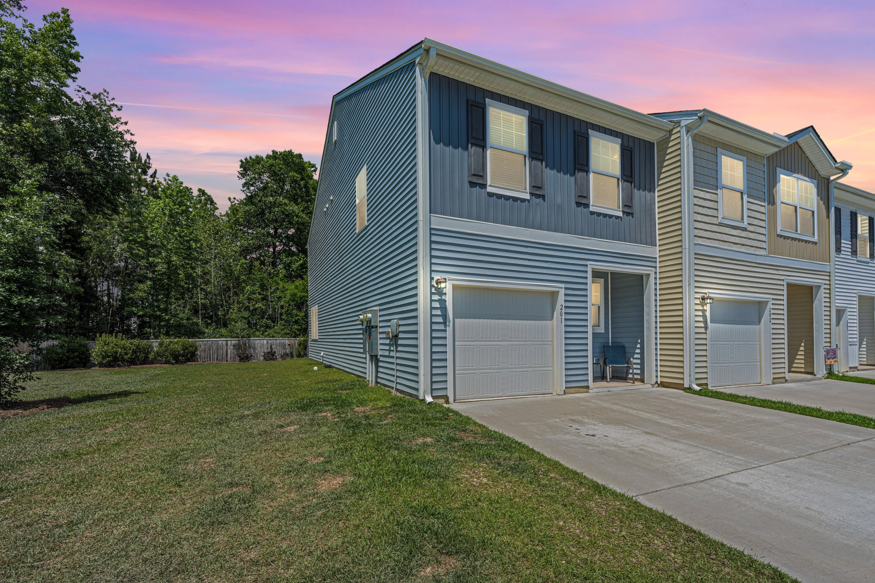 201 Trumpet Vine Drive — photo