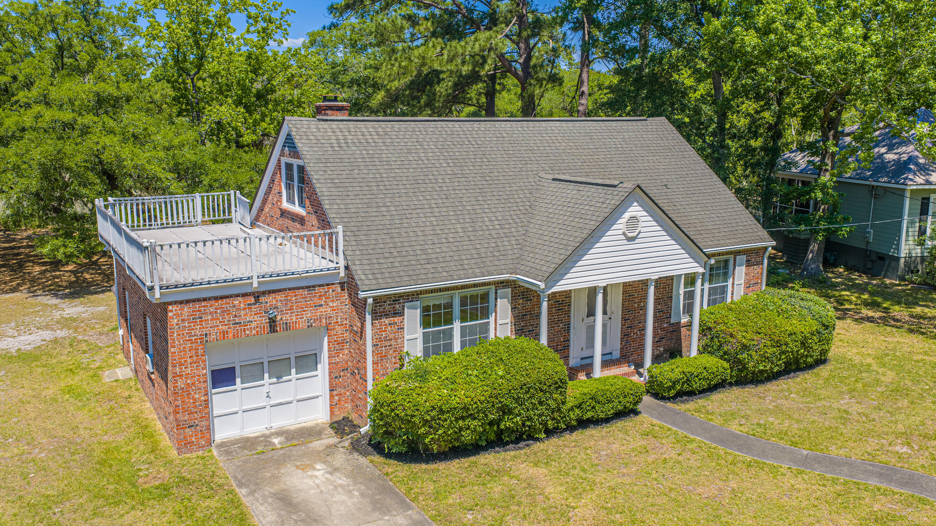 301 McClain Street — photo