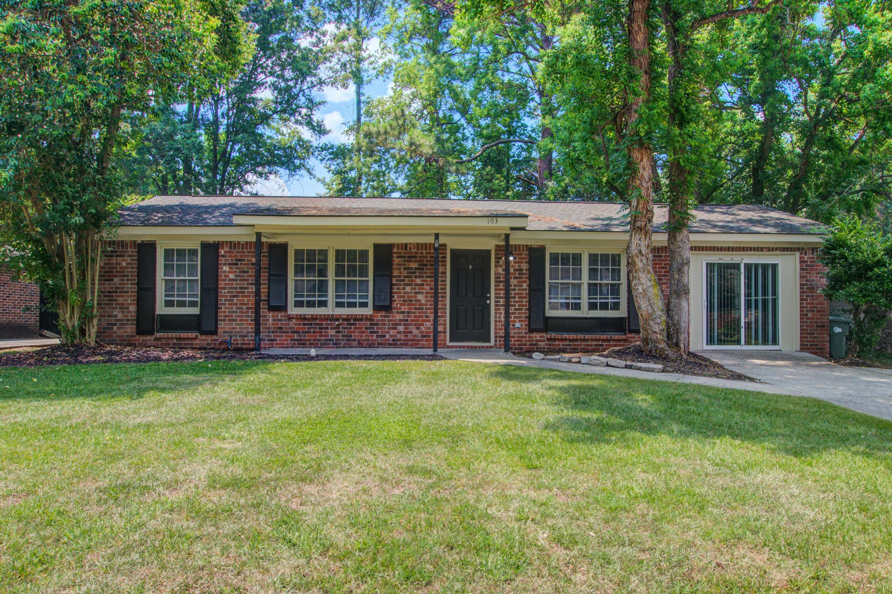 103 Water Oak Drive — photo