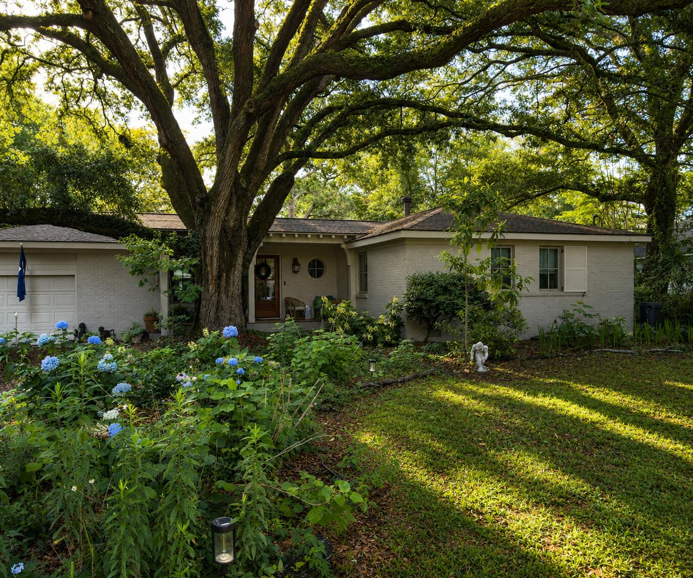 971 Cliffwood Drive — photo