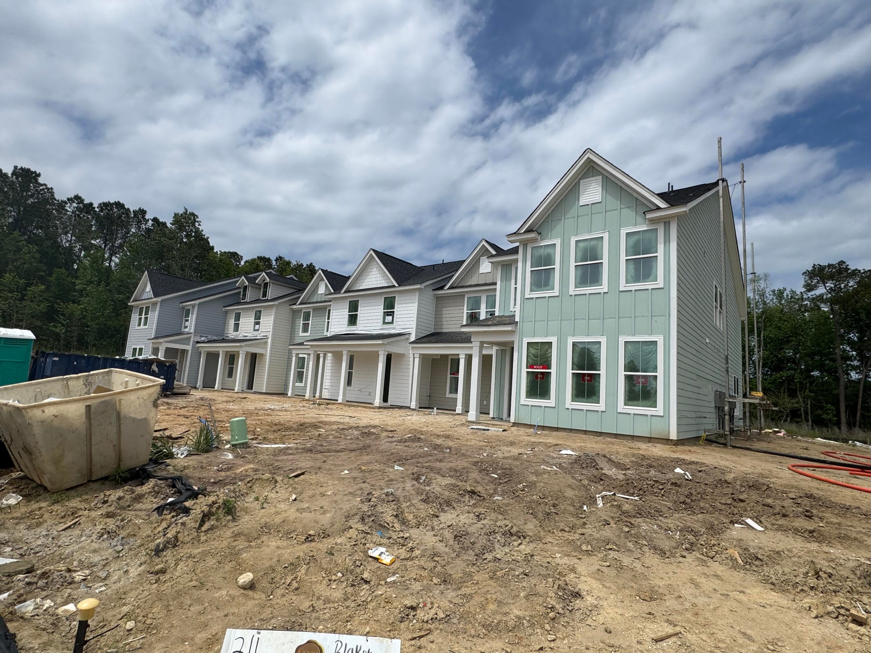 713 Alma Square Drive — photo