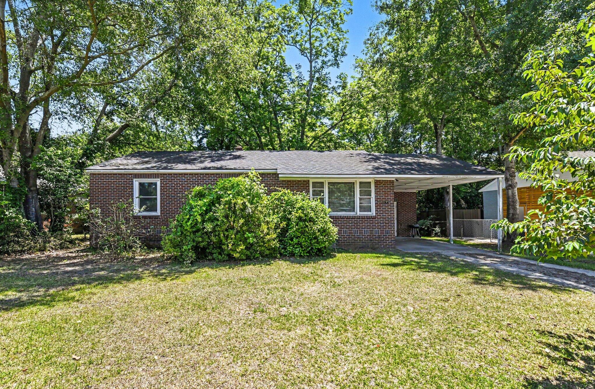 2755 Louise Drive — photo