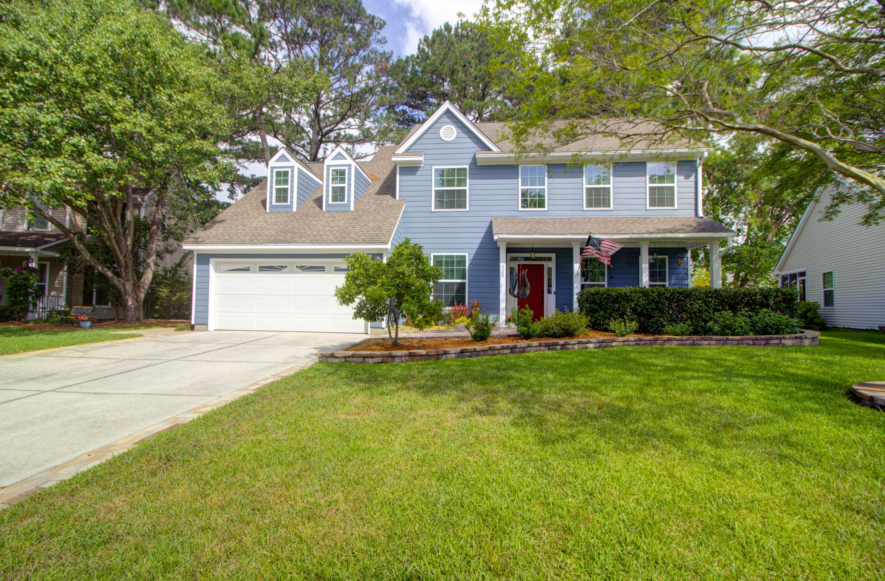 325 Jardinere Walk — photo