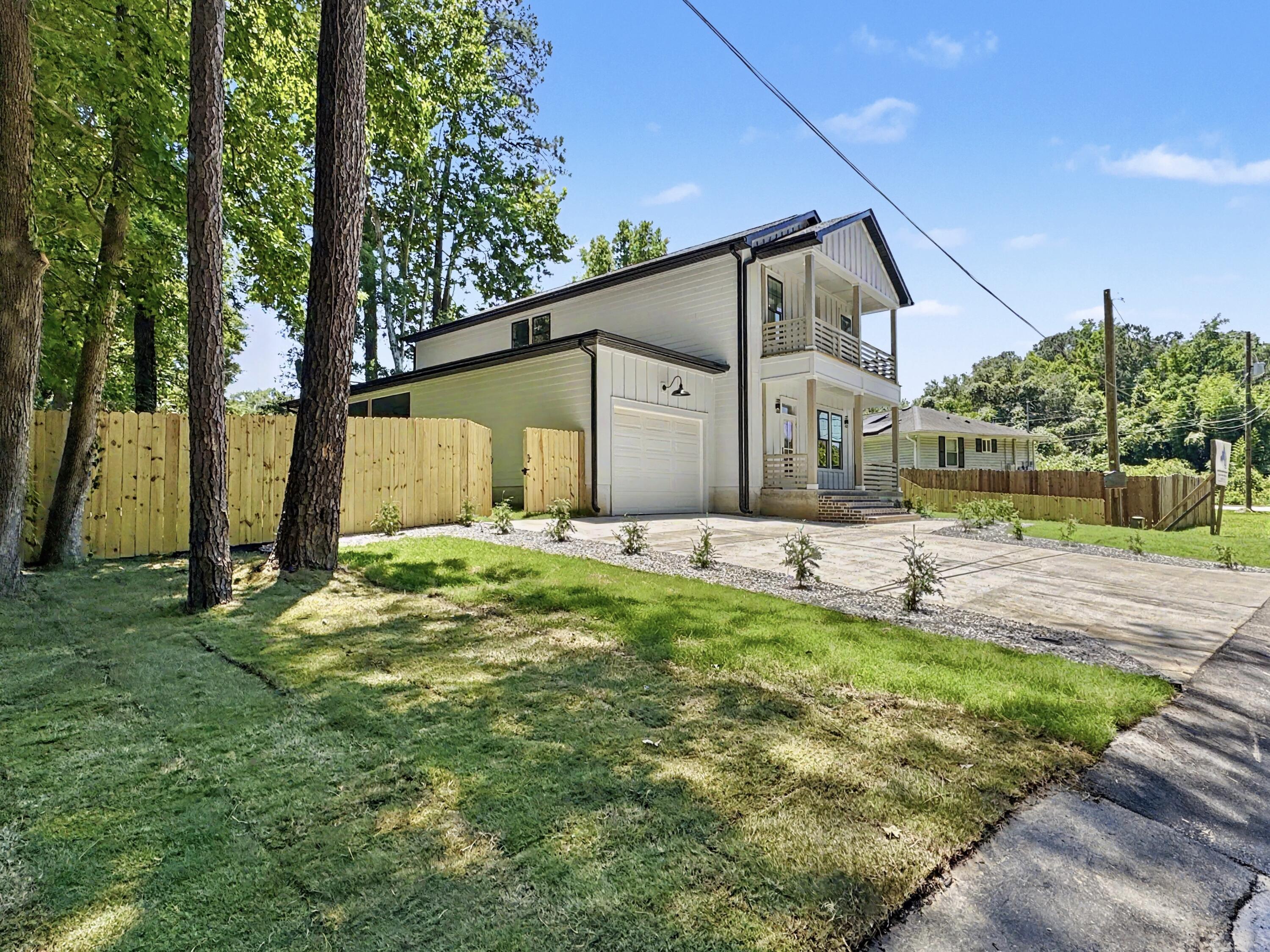 196 Challedon Drive — photo