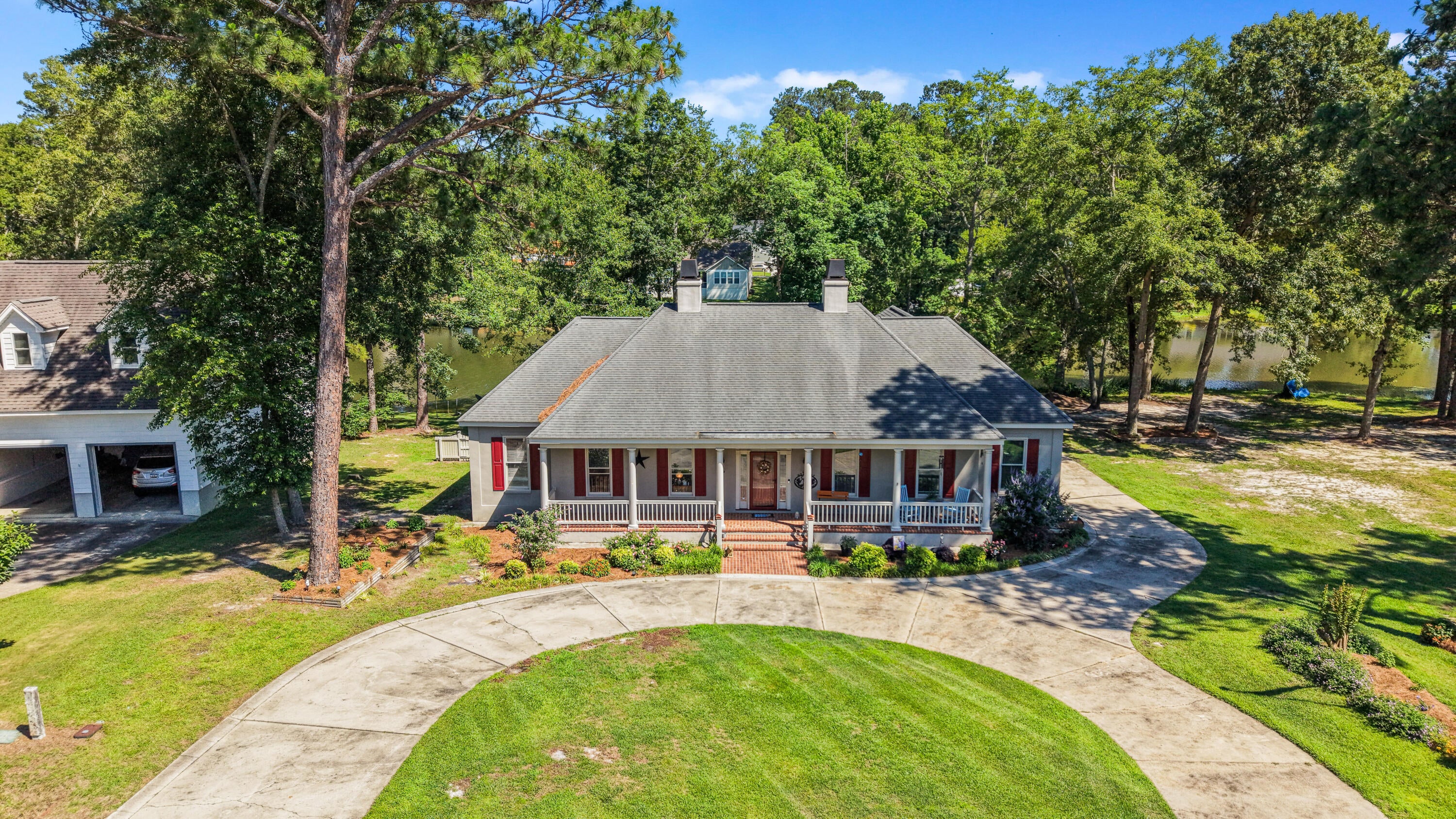 440 Chapel Creek Drive — photo