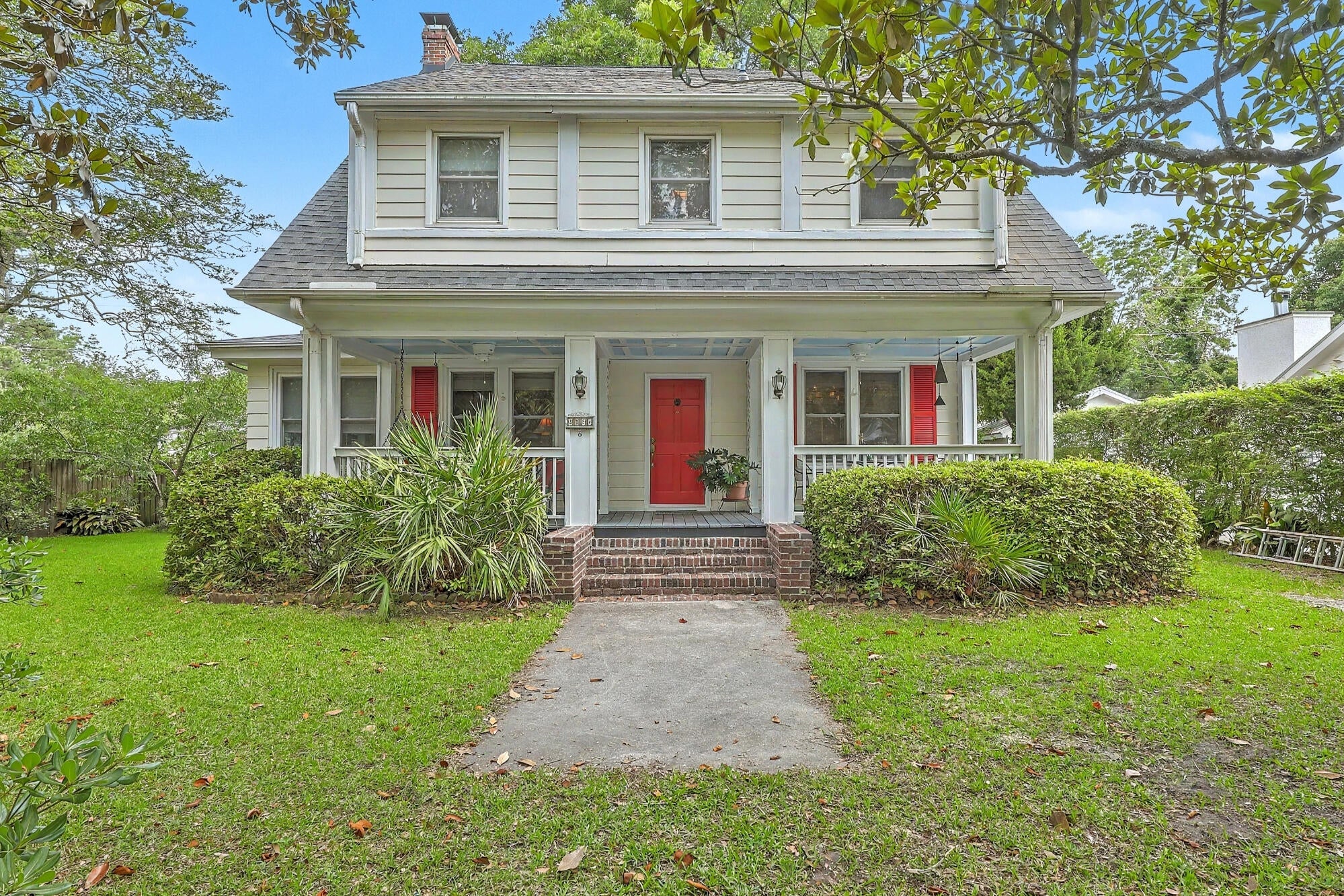 2154 Saint James Drive — photo
