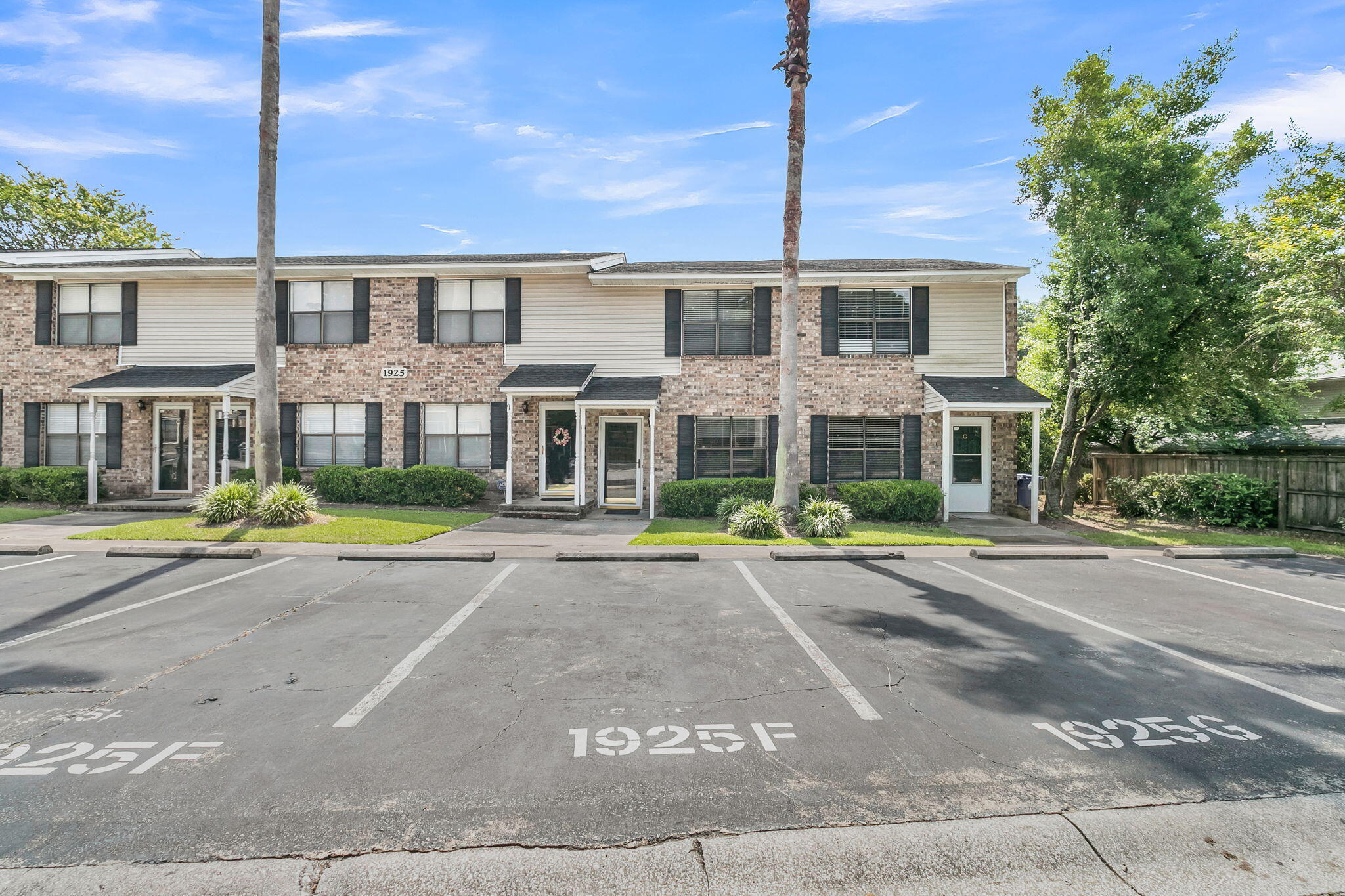 1925 Tropicana Road Unit 7-F — photo