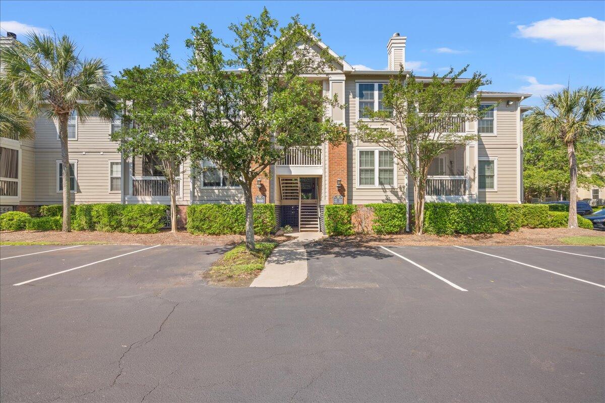 1600 Long Grove Drive 927 — photo