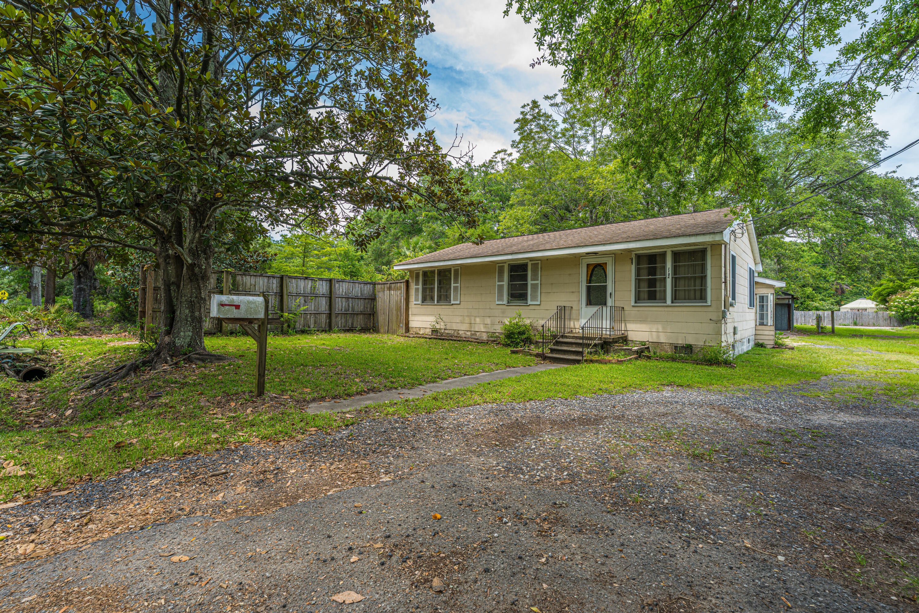1182 Russell Drive — photo