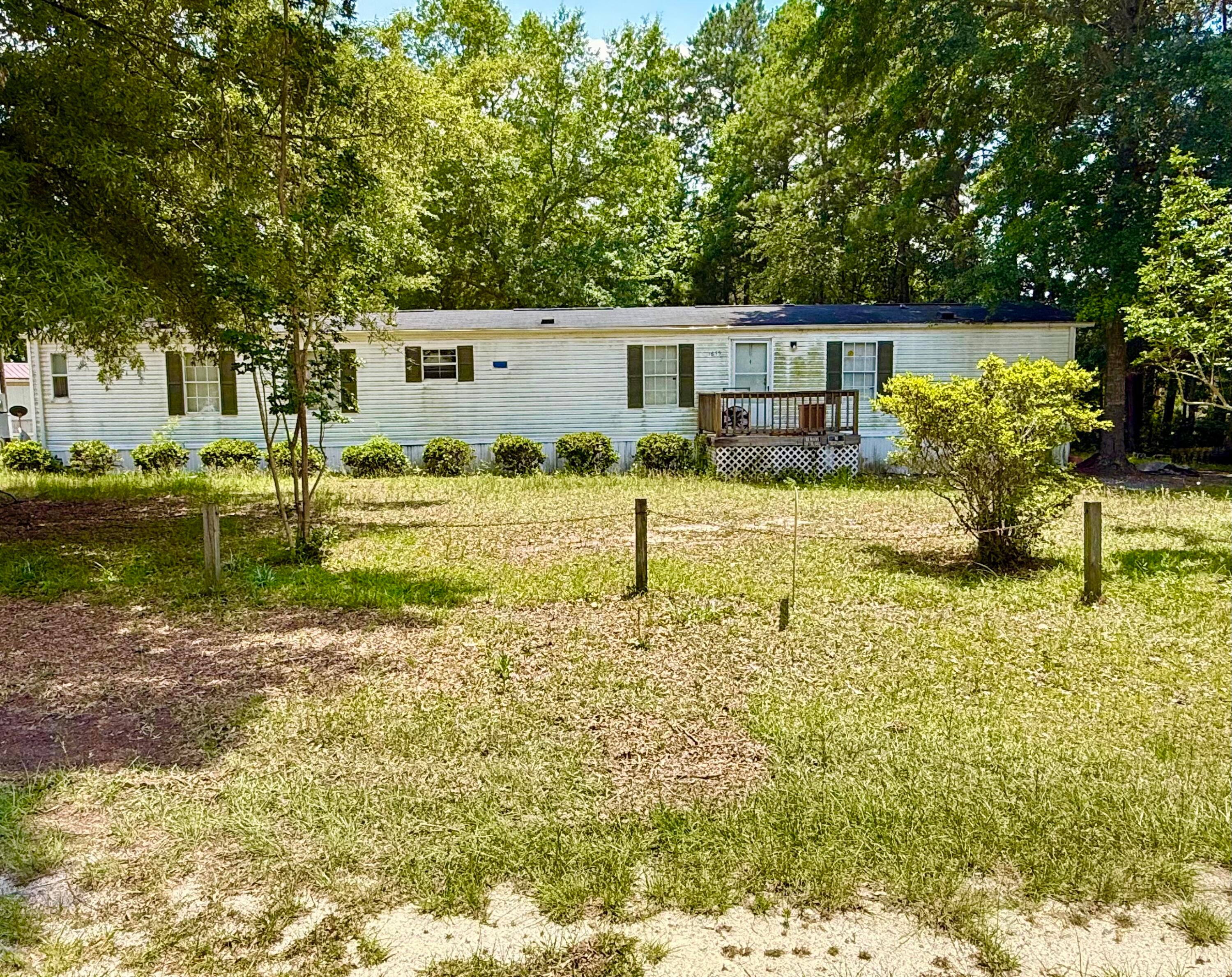 1655 Beaver Drive — photo