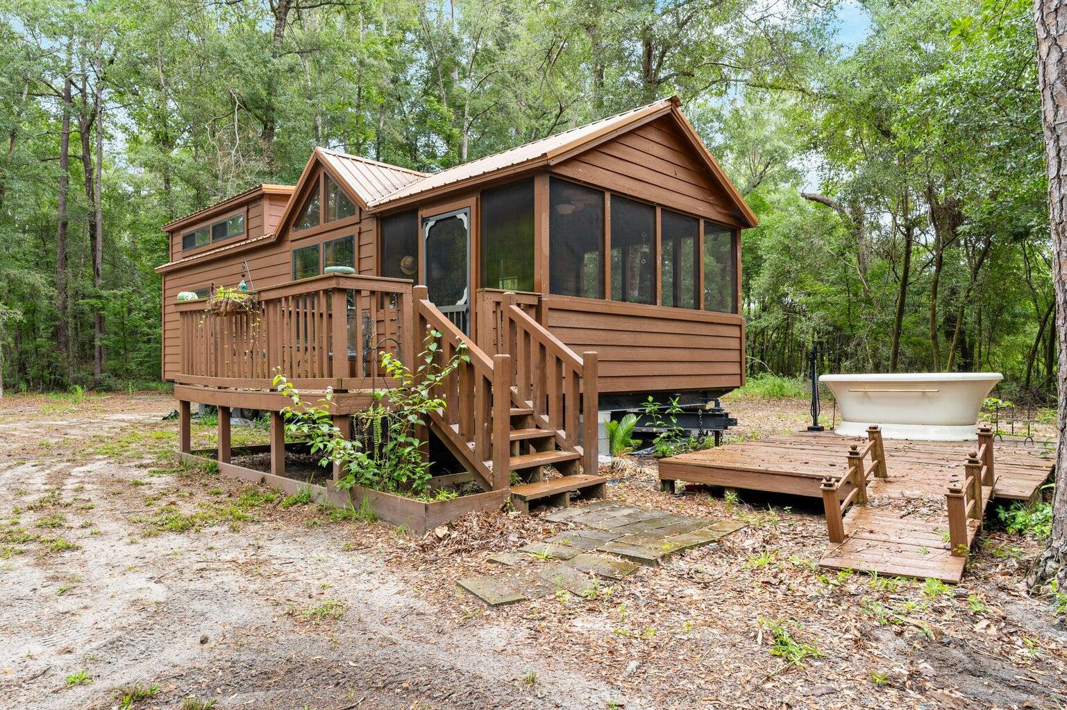 1373B Bridge Street — photo