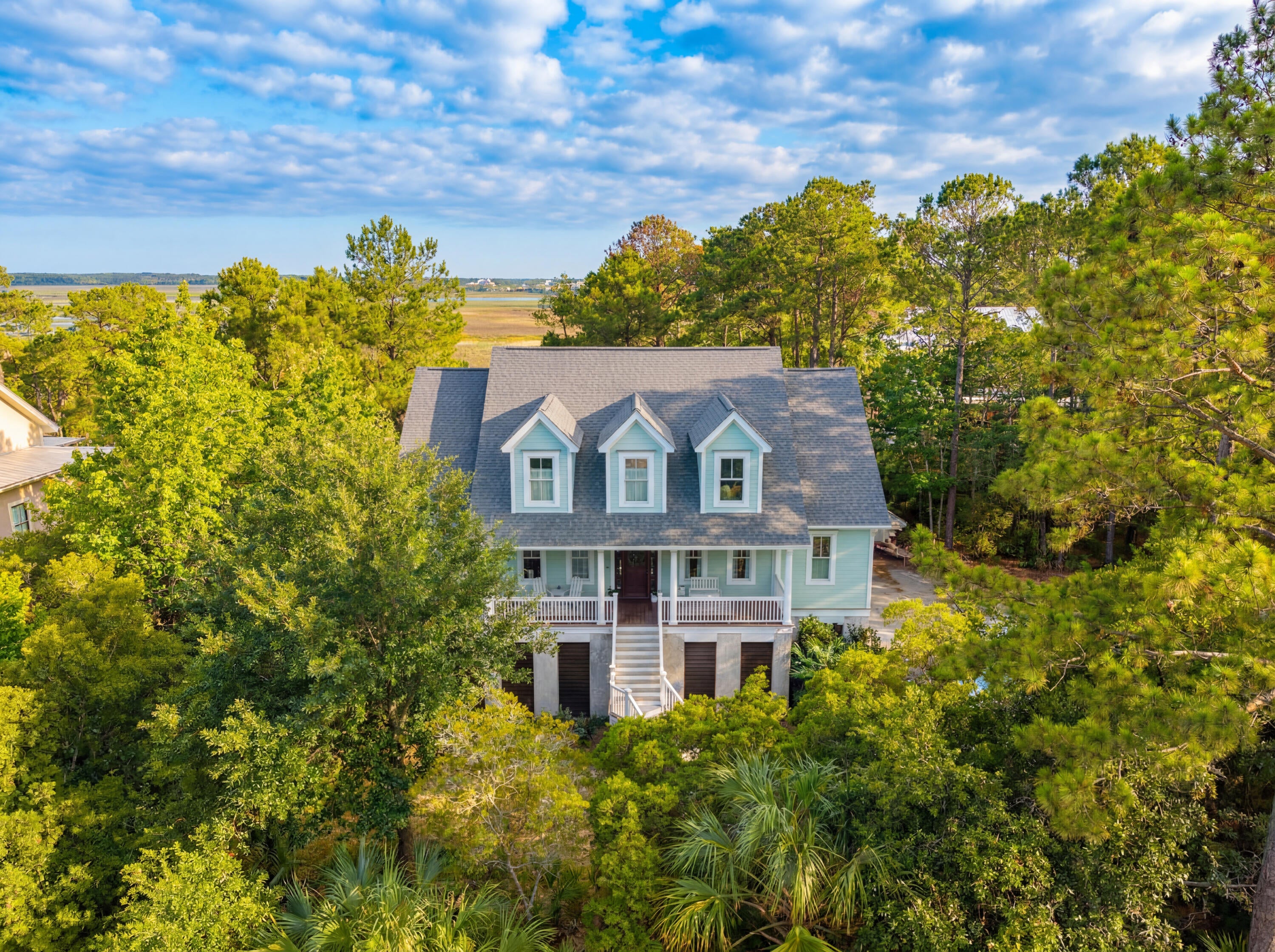 717 Bounty Square Drive — photo