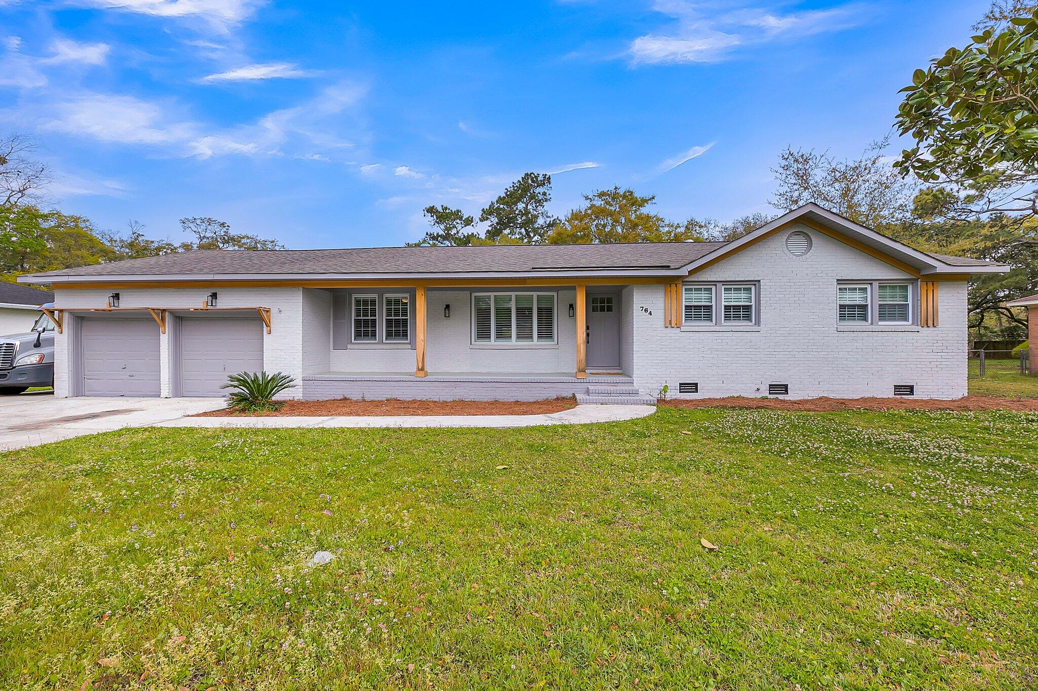 764 Creekside Drive — photo