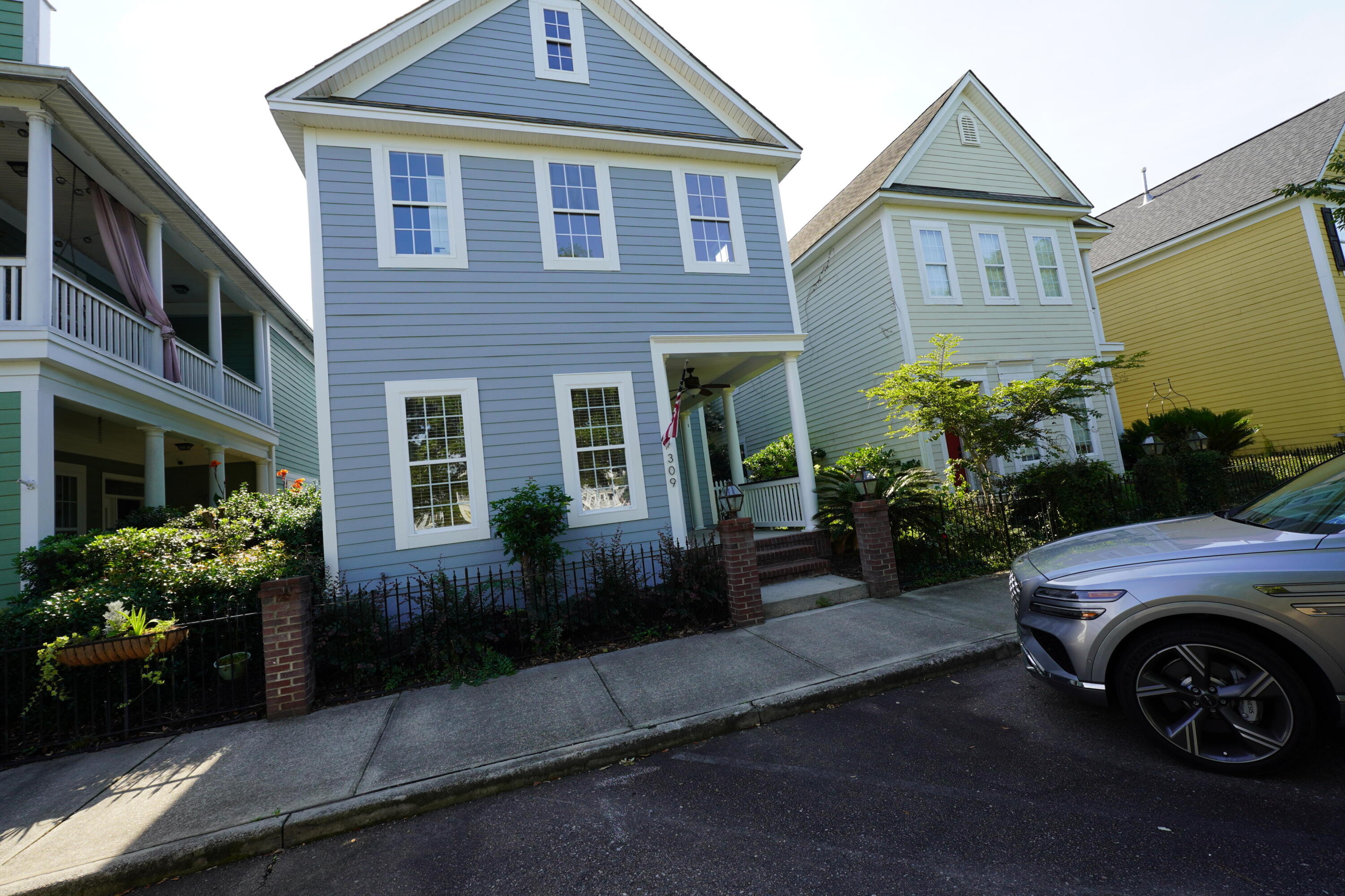309 White Gables Drive — photo