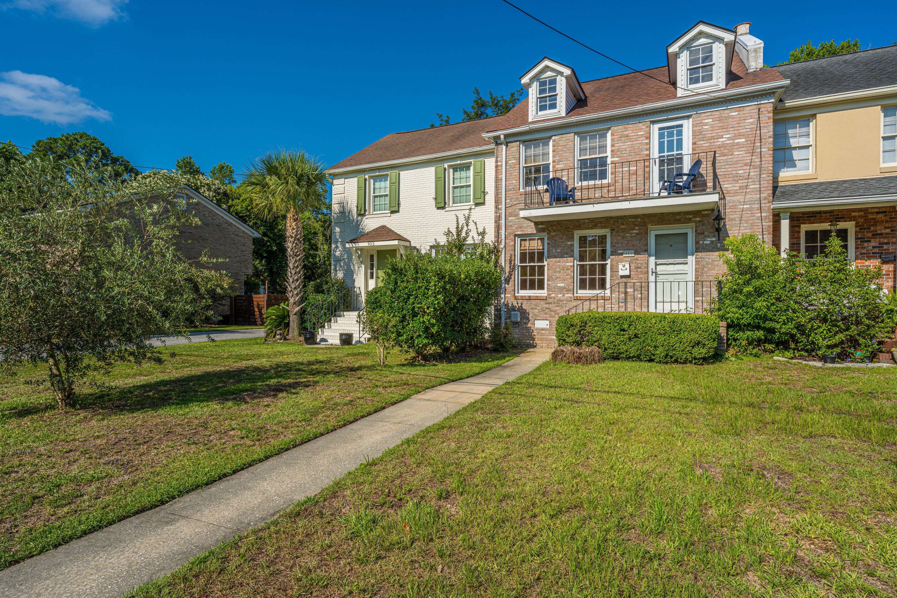 951 Cottingham Drive — photo