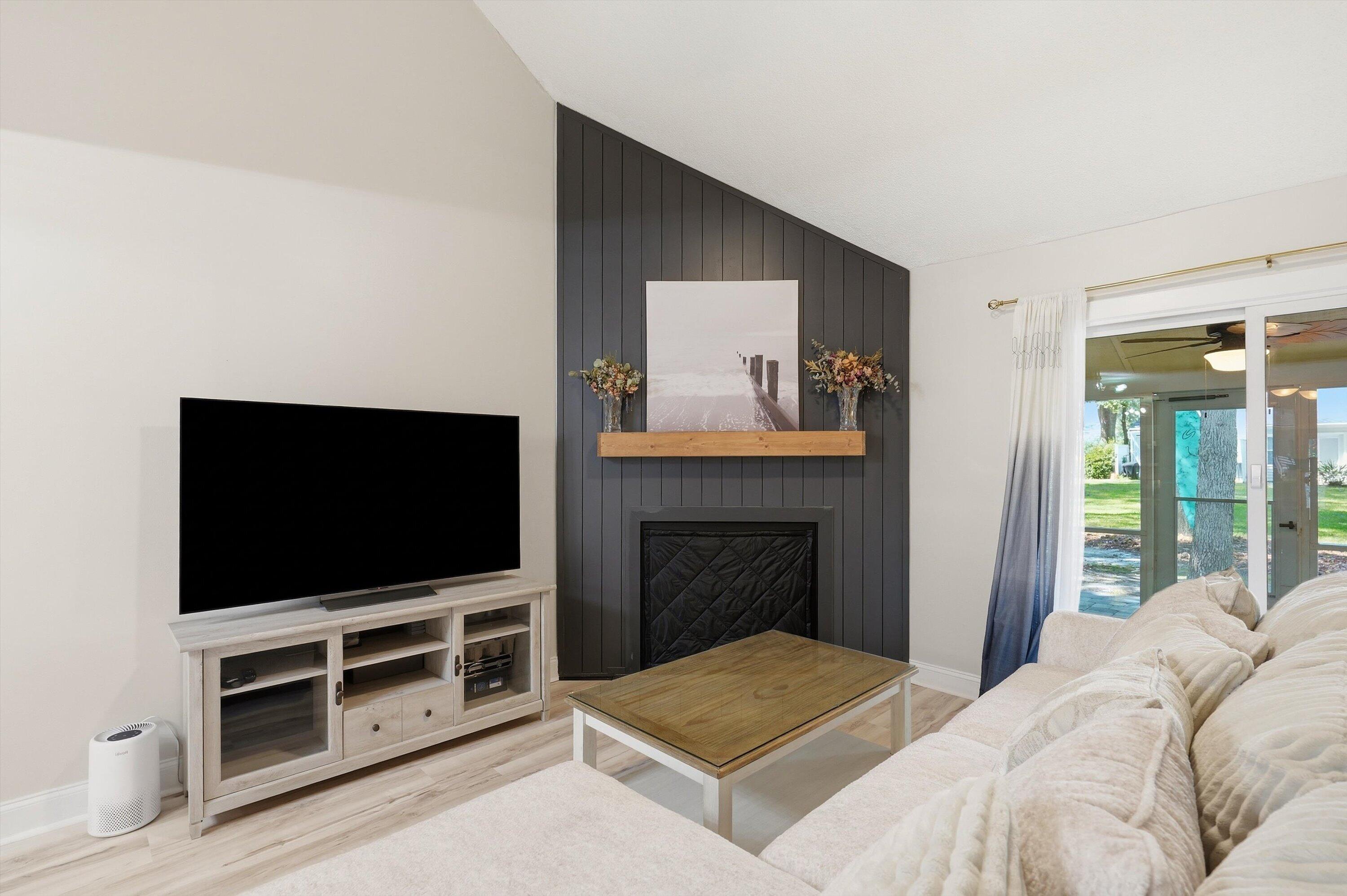7880 Champion Way D — photo