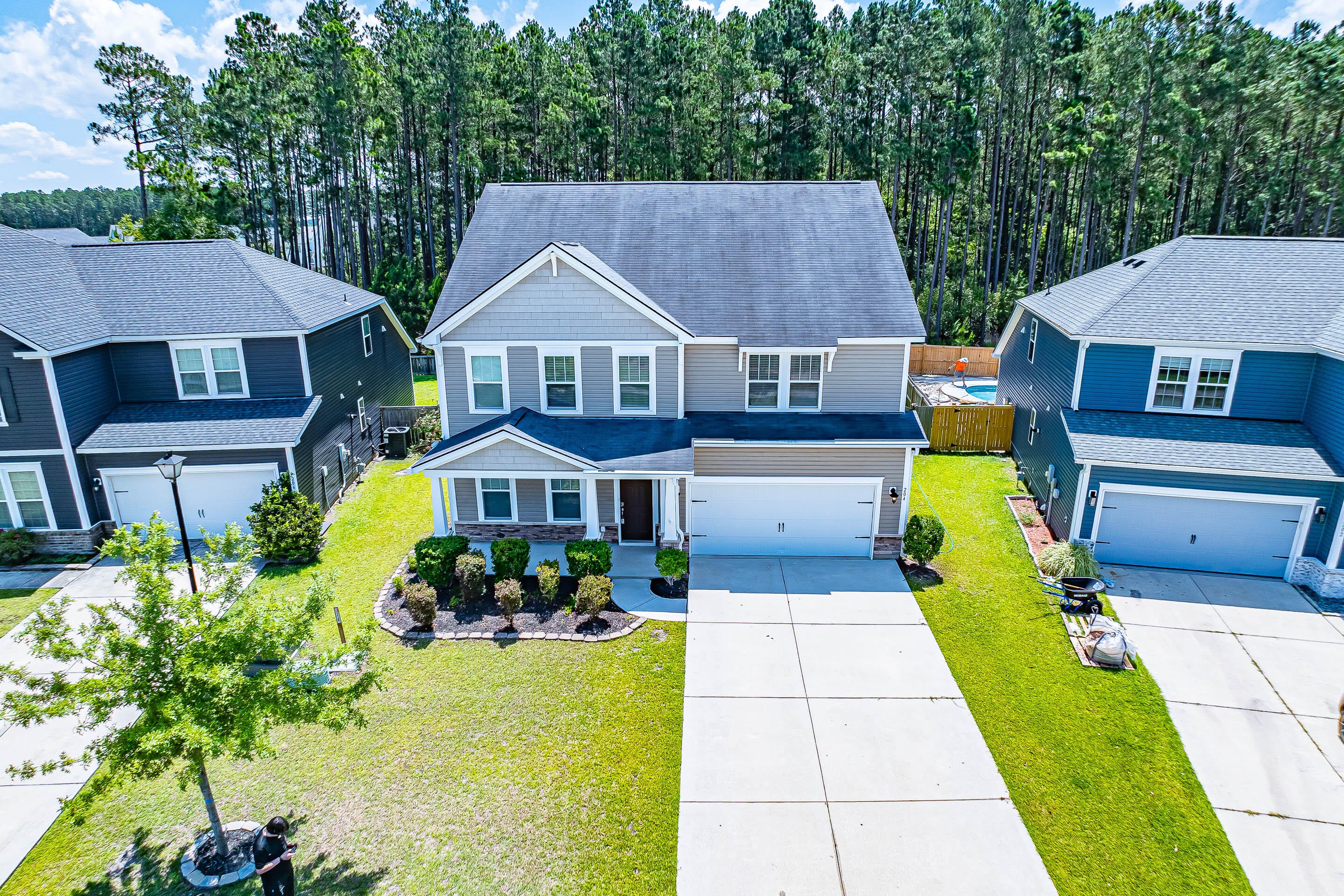 204 Buttercup Lane — photo