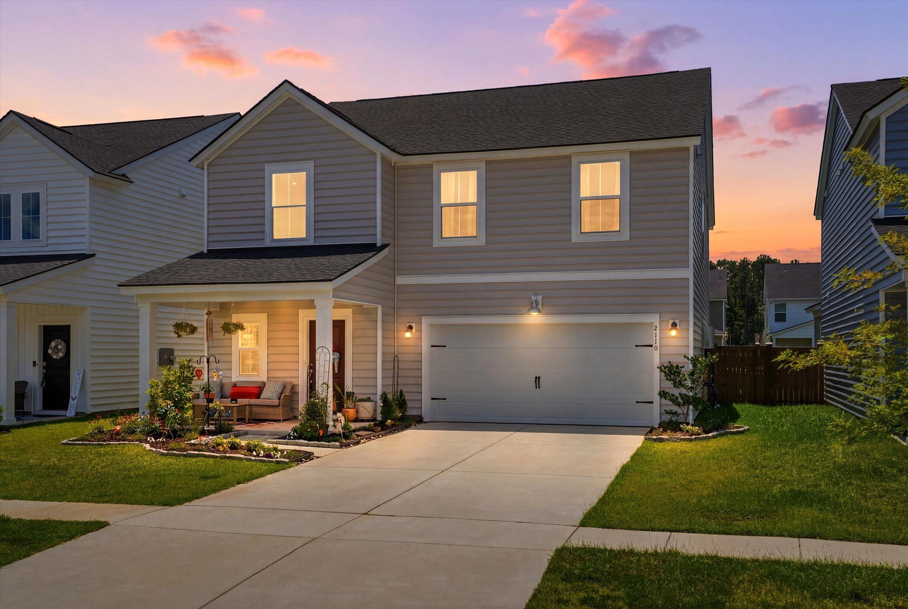 2110 Longhorn Lane — photo