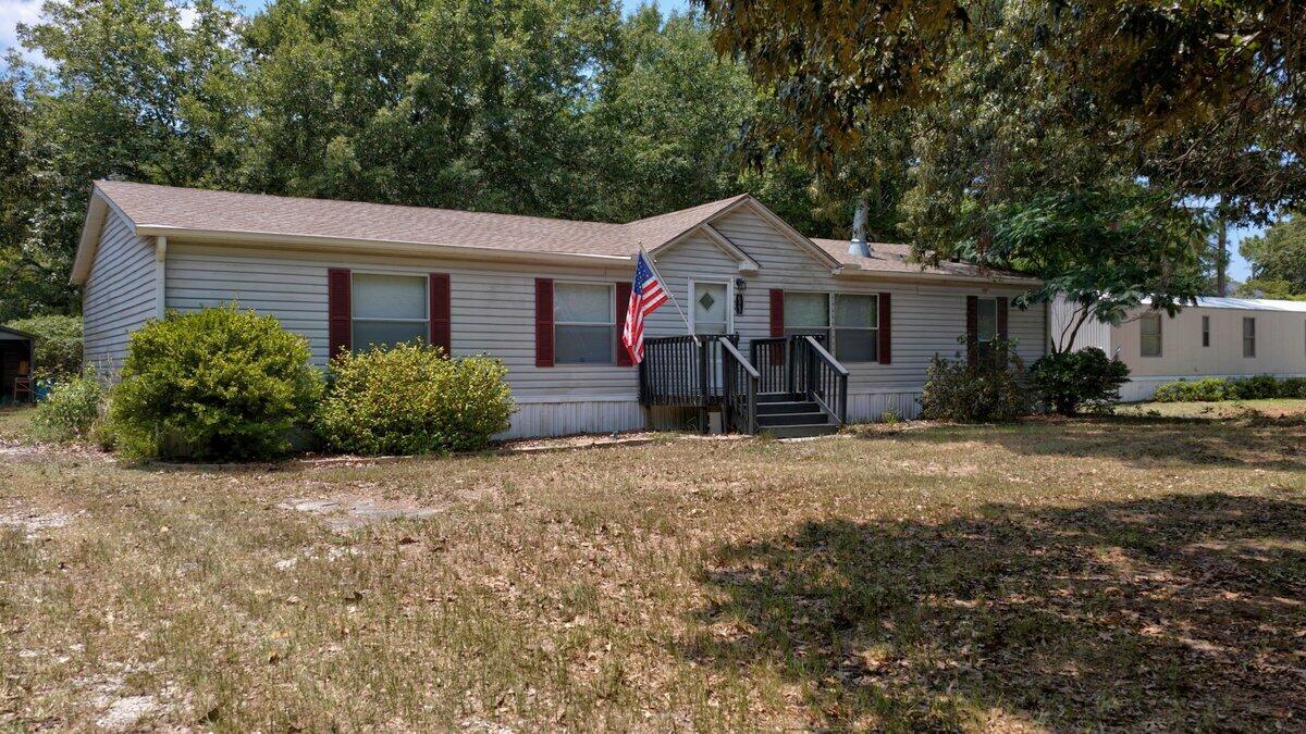 623 Barn Road — photo