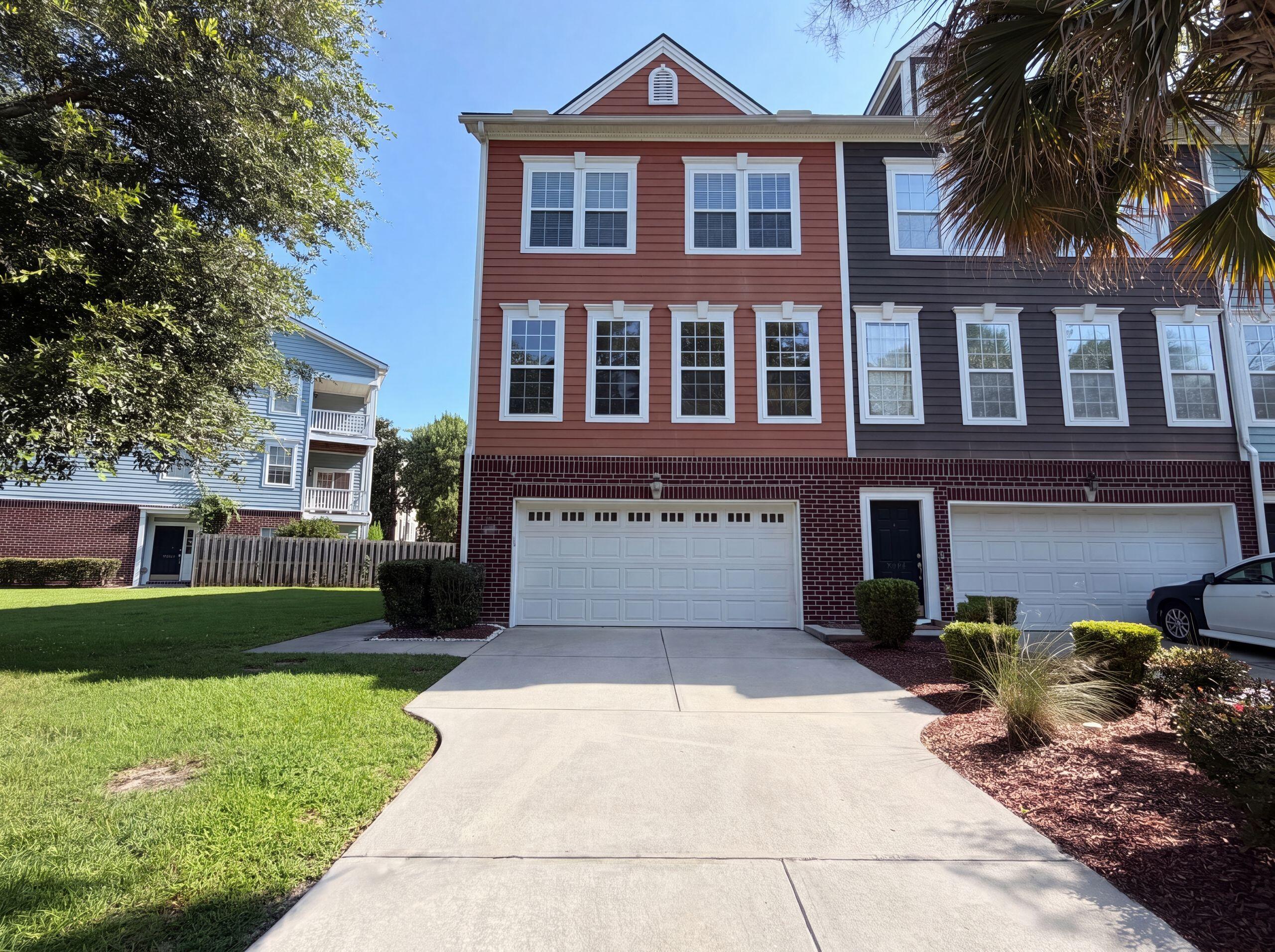 9006 Parlor Drive — photo