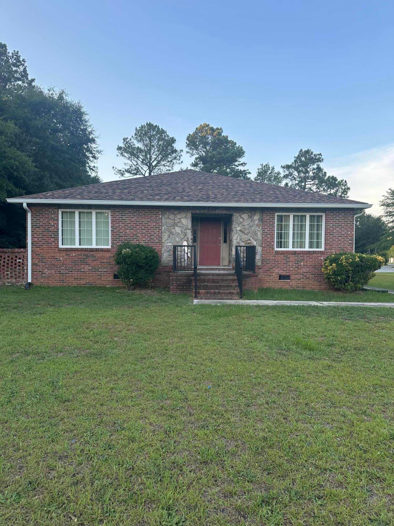 125 Cottonwood Drive — photo