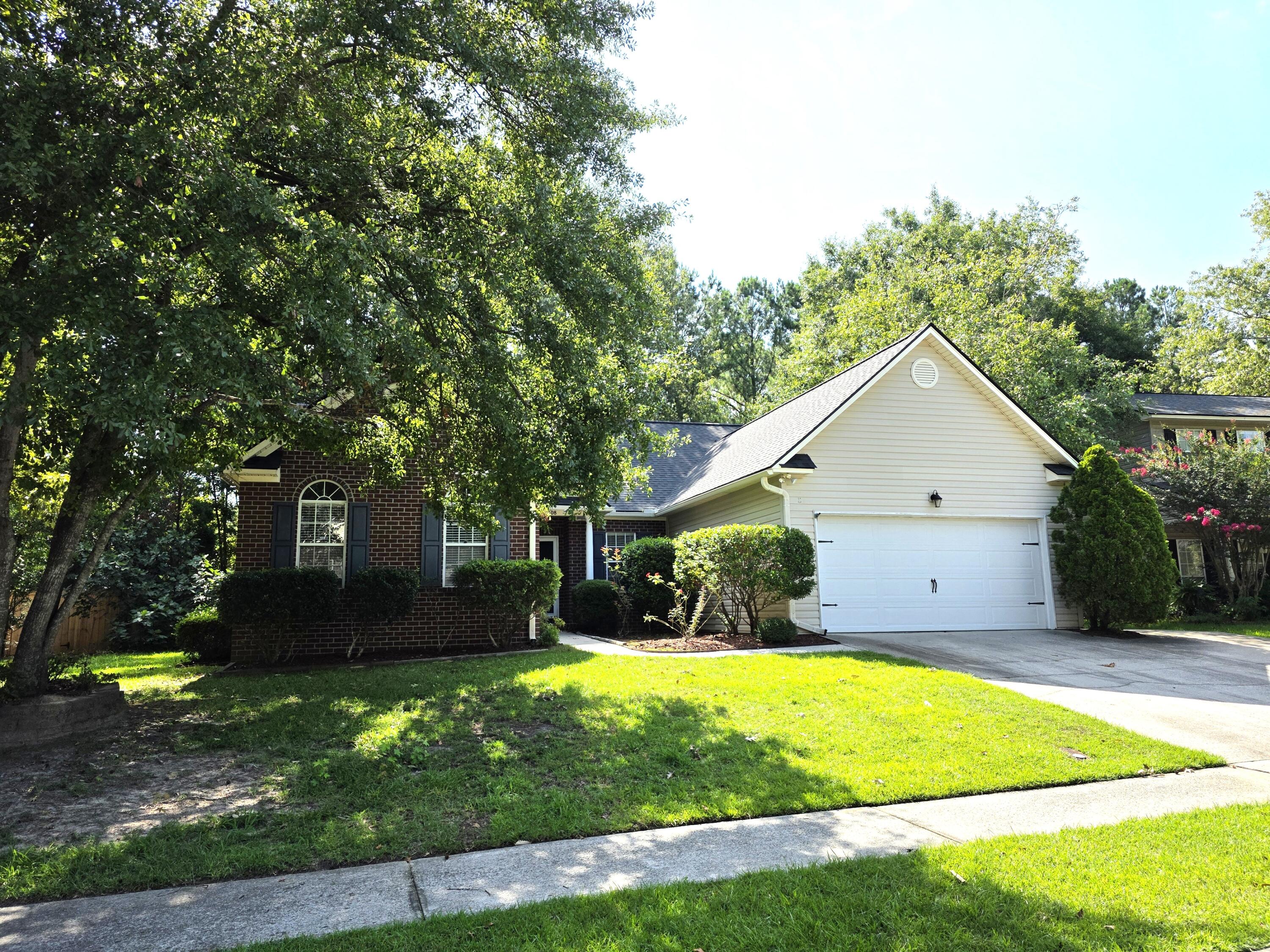 108 N Pembroke Drive — photo