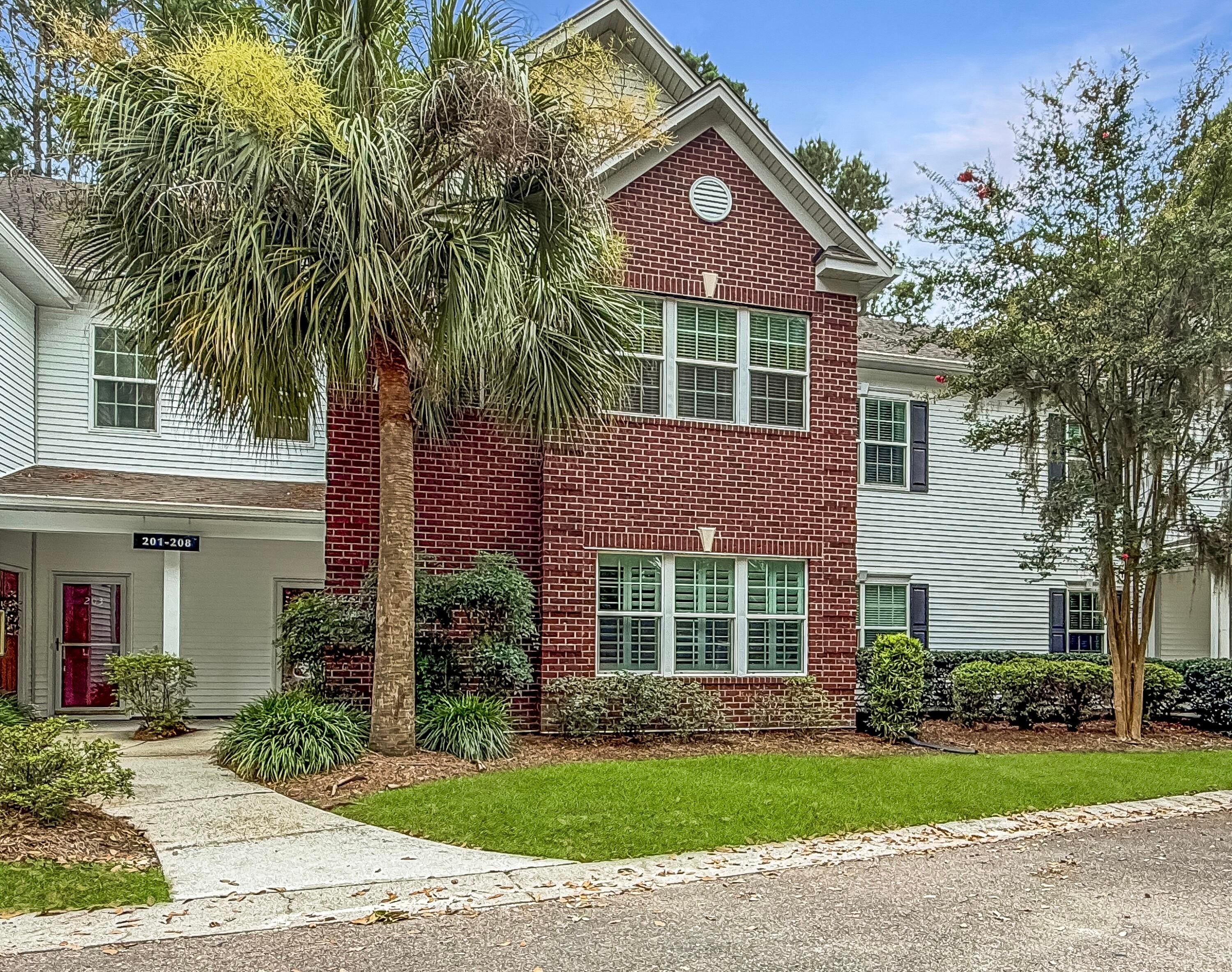 206 Golfview Lane — photo