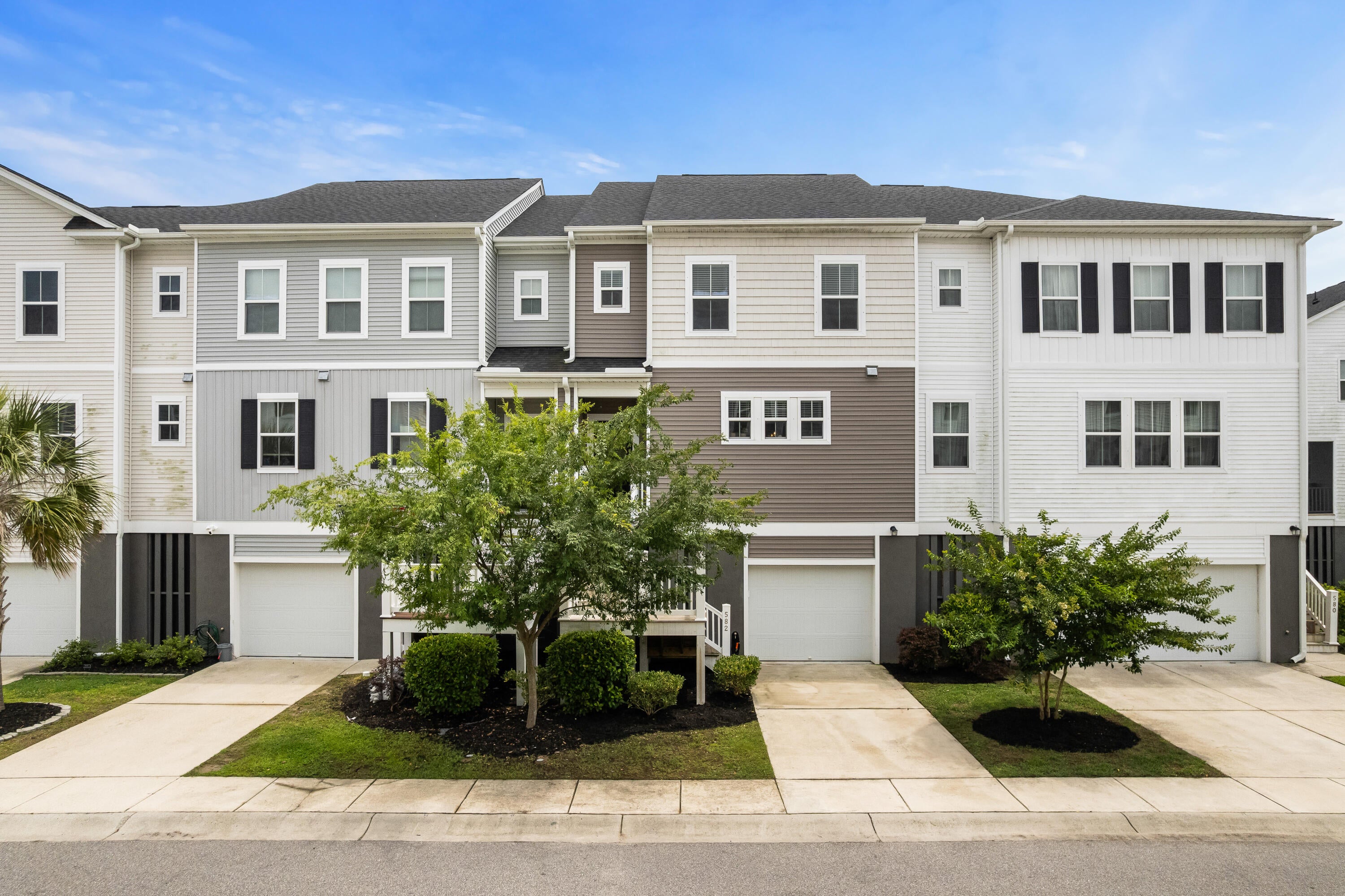 582 Mclernon Trace — photo